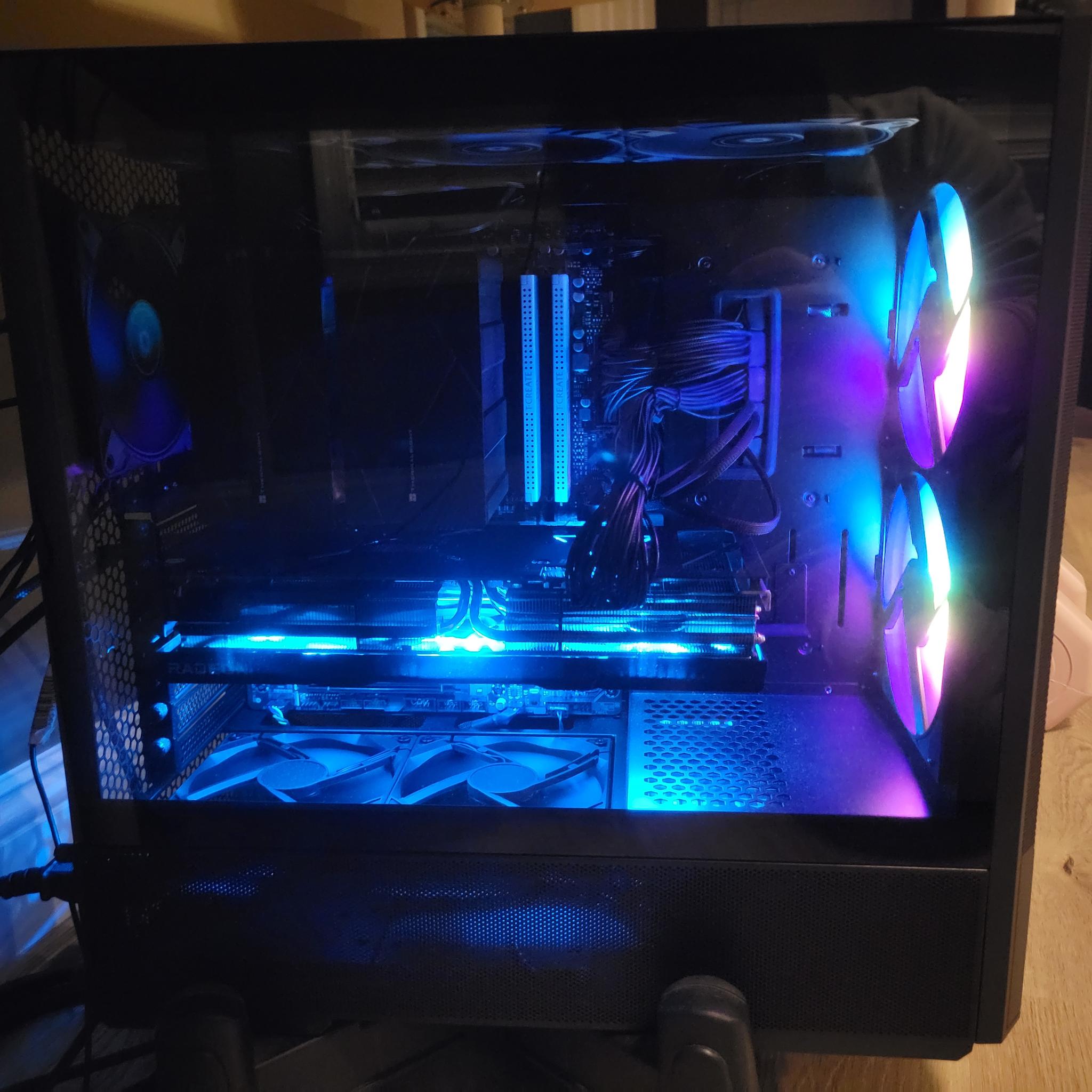 Gaming PC 9800X3D 7900XTX 32GB DDR5 2TB NVMe