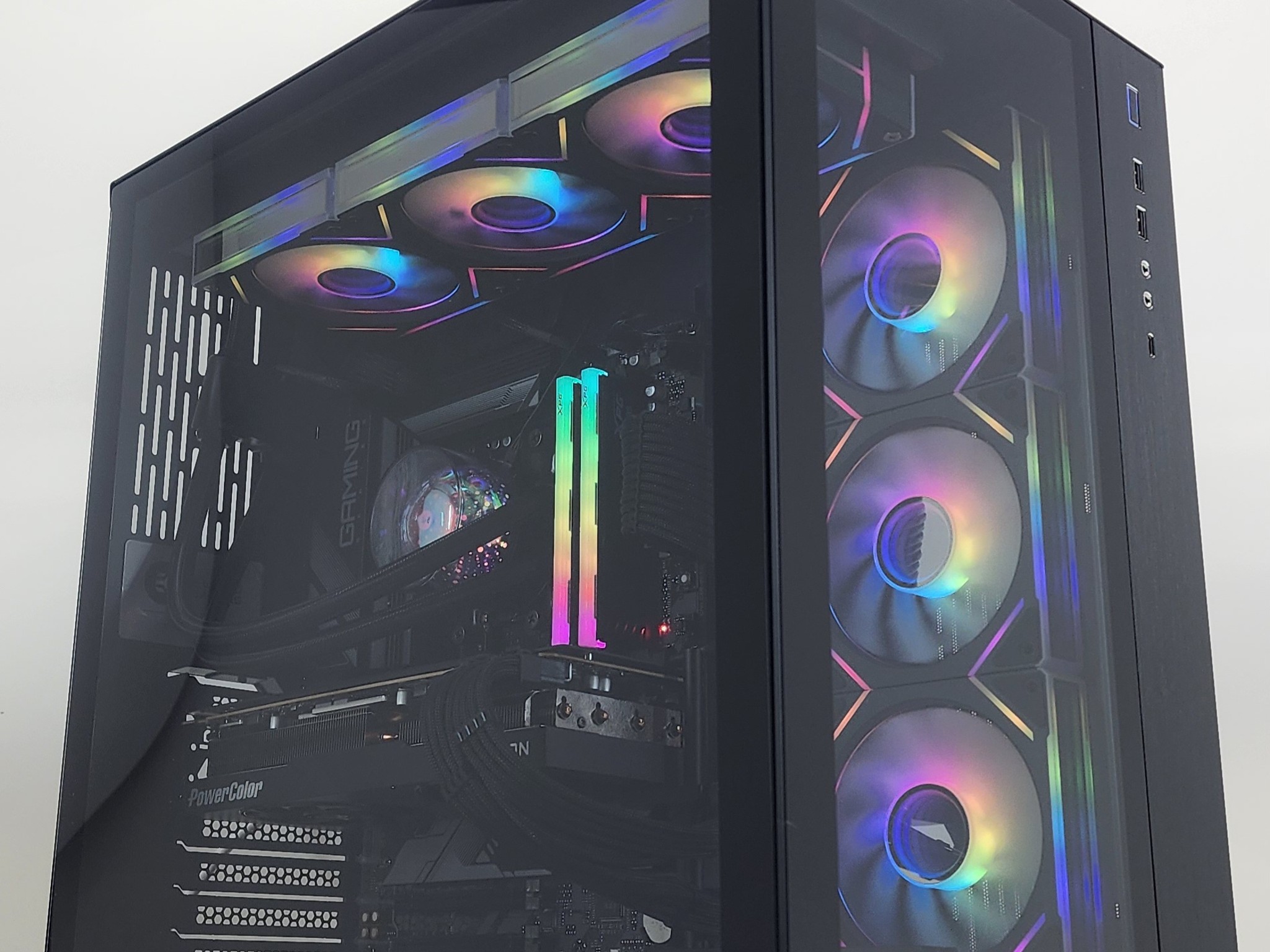 Gaming PC Ryzen 7 9700X 32GB RAM 1TB SSD RX 7800 XT 16GB Windows 11 Computer