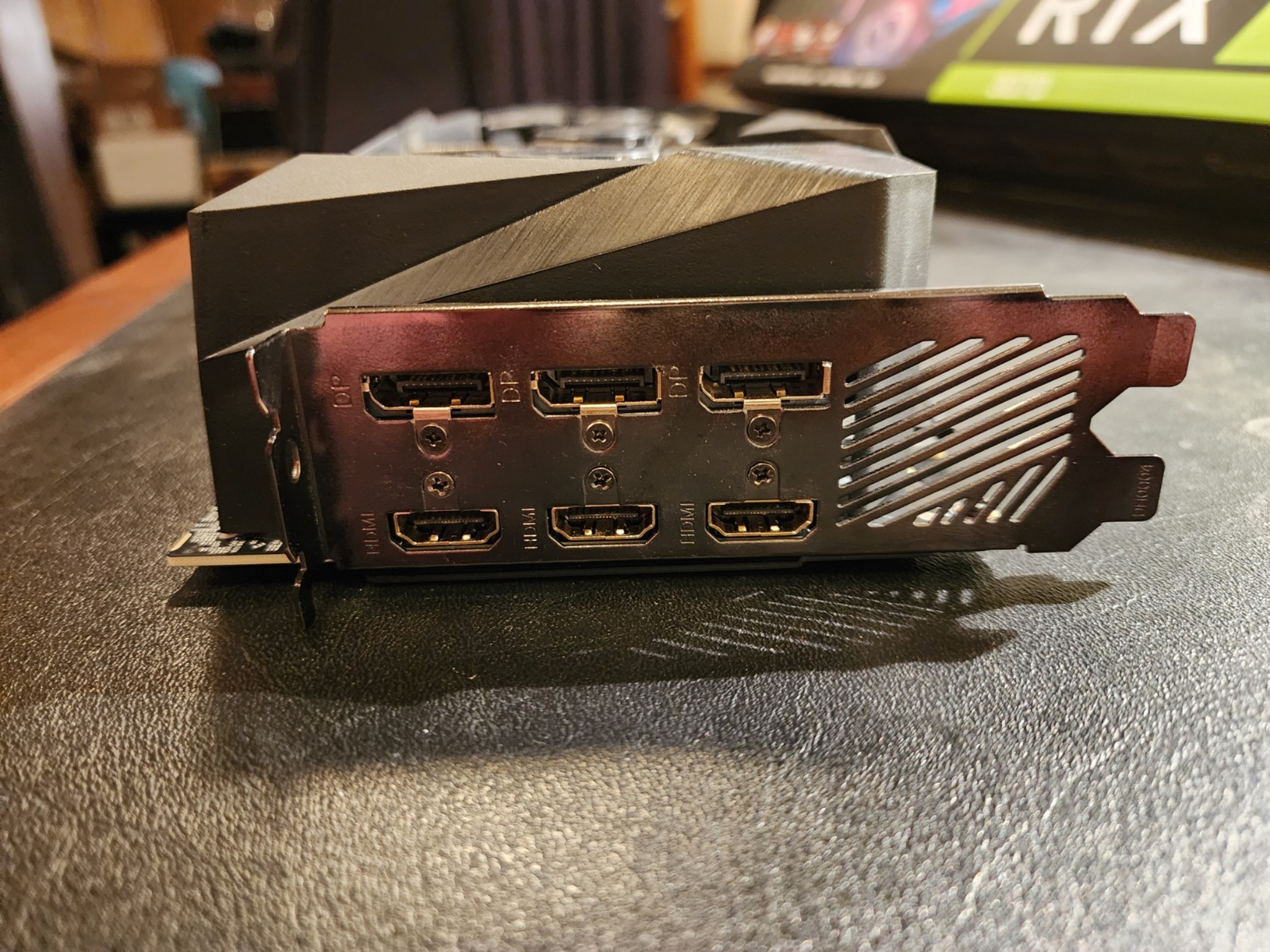 3070 Gigabyte Aorus Master w/LCD screen (extremely unique) please watch attached video