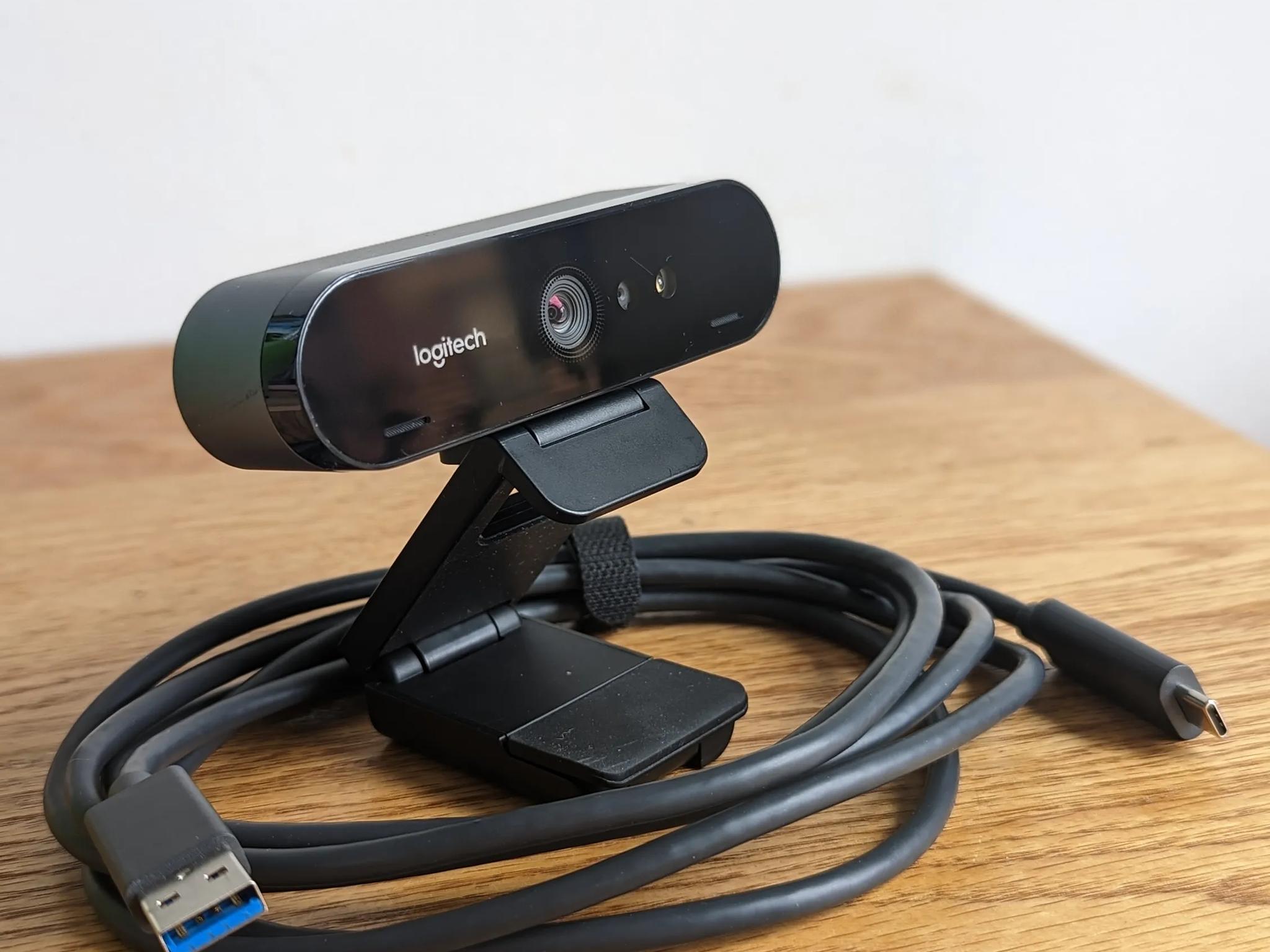 Logitech Brio 4K Webcam, Ultra 4K HD, Noise-Canceling mic, Auto Light Correction, Wide Field of View