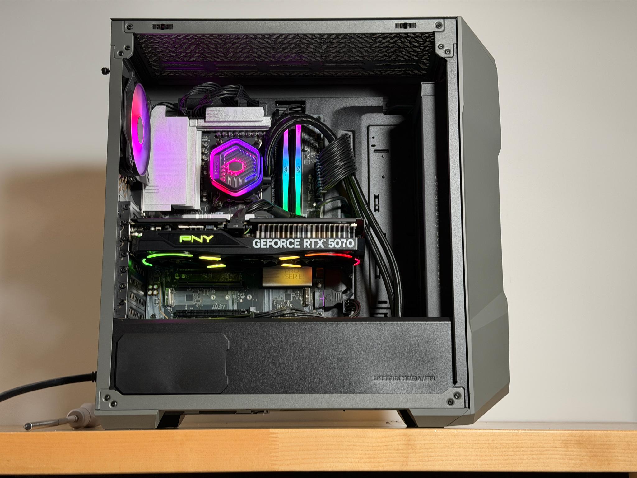 RTX 5070 Ryzen 7 9700x Gaming PC