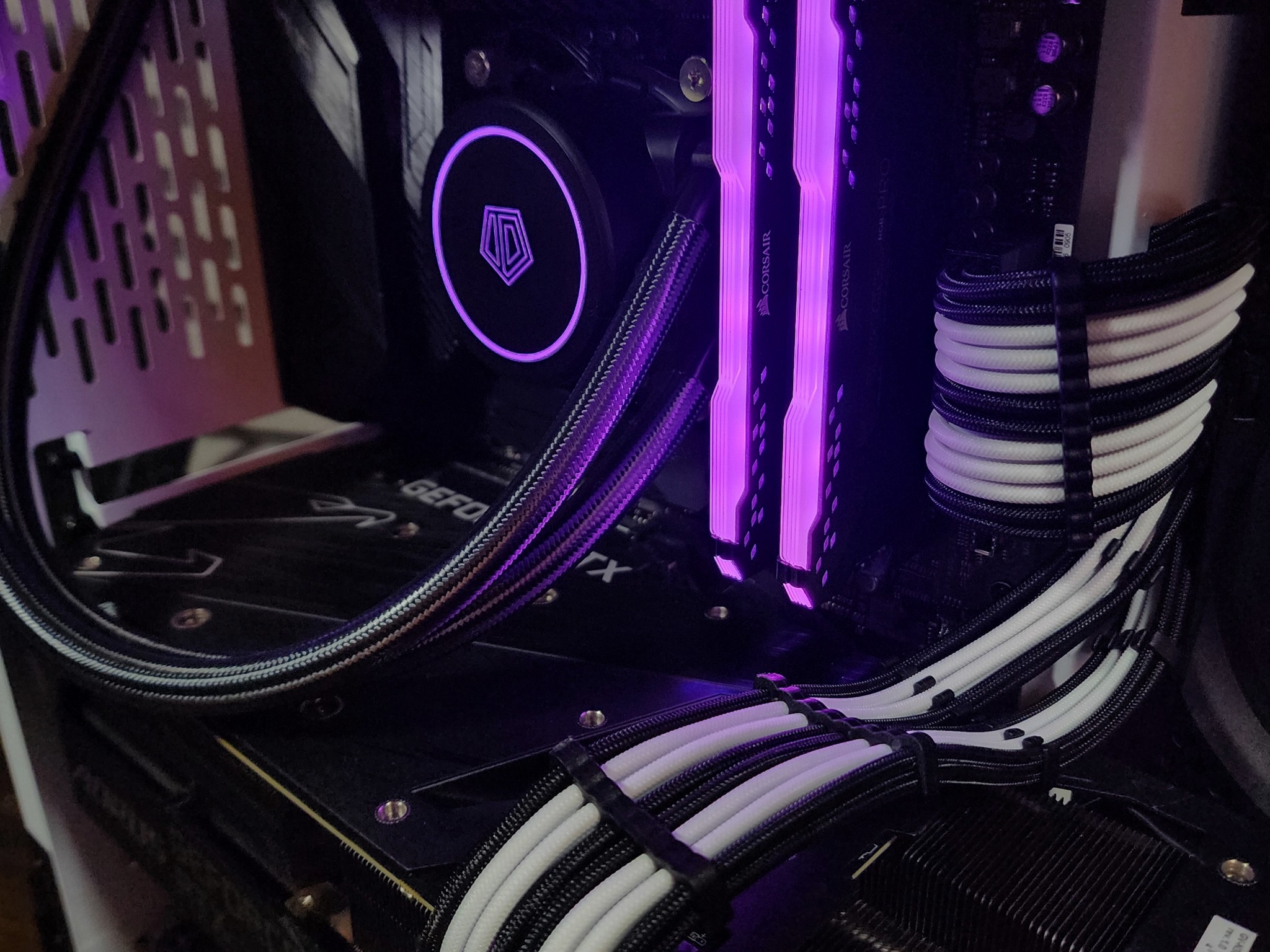 🤍💜🖤 Gigabyte RTX 3080 // Intel Core i9 9900K // Corsair Vengeance RGB 32GB 3200MHz
