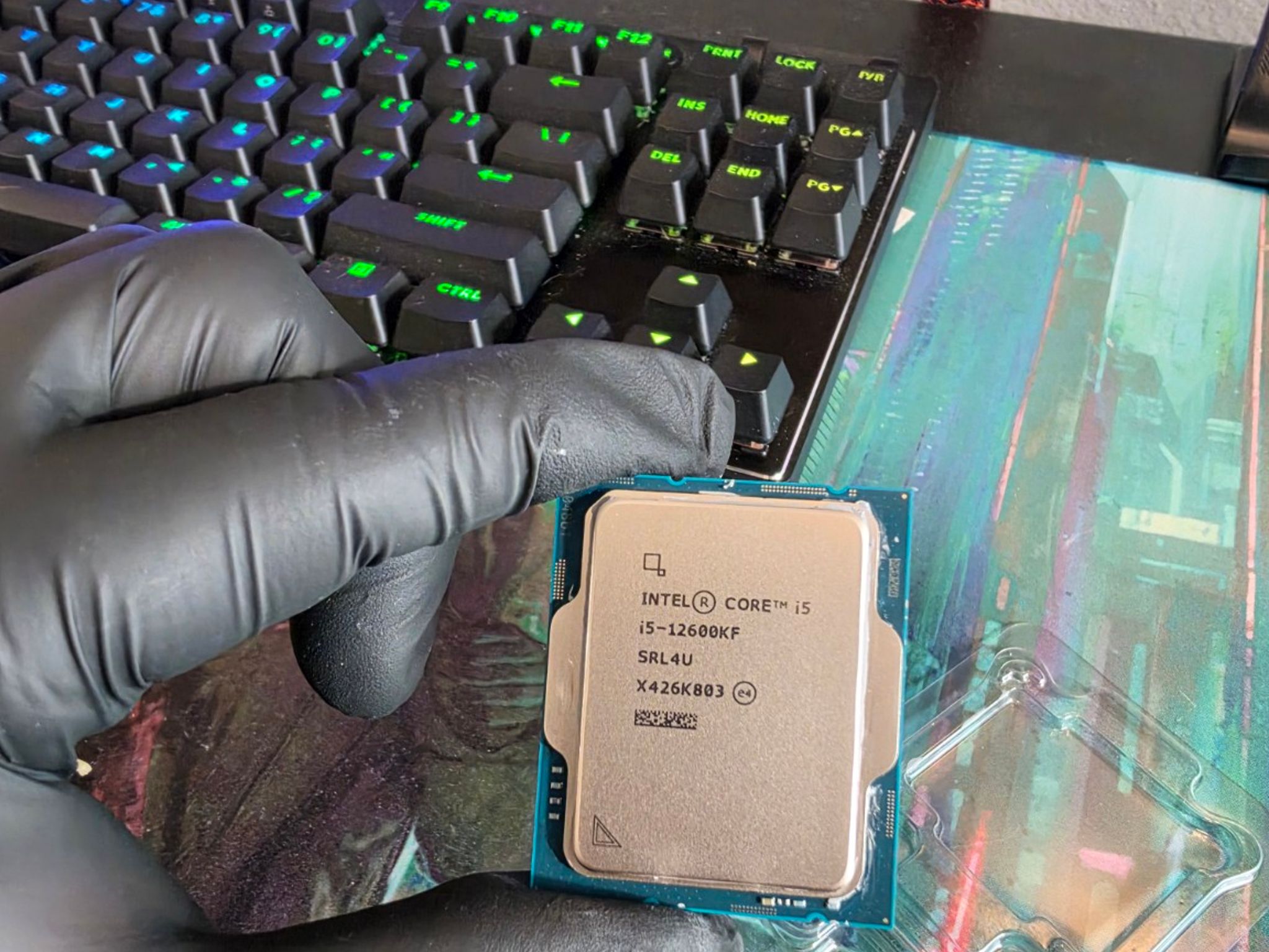 Intel Core i5-12600KF