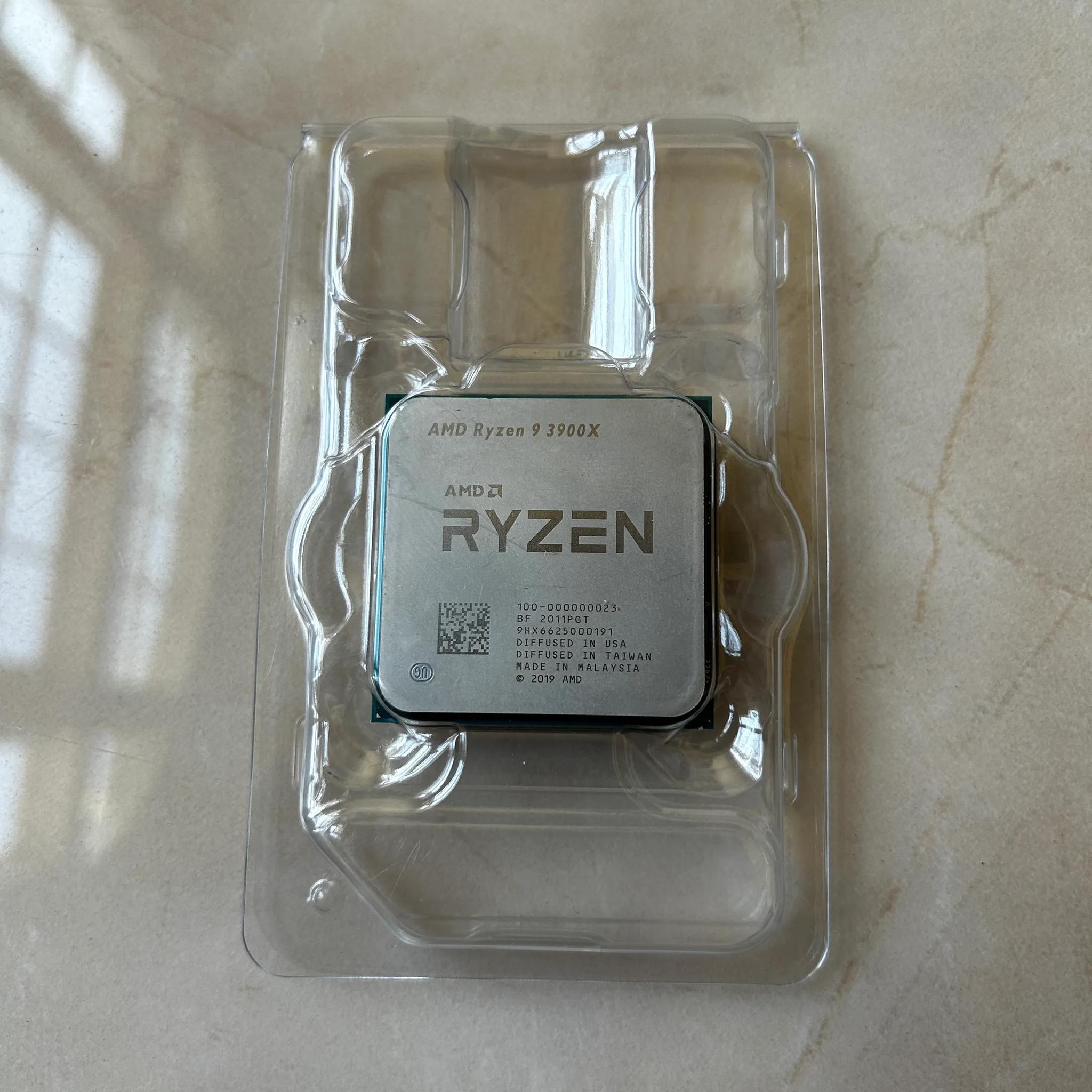Ryzen 9 3900X 12 Core 24 Thread Processor With Wraith Prism Cooler