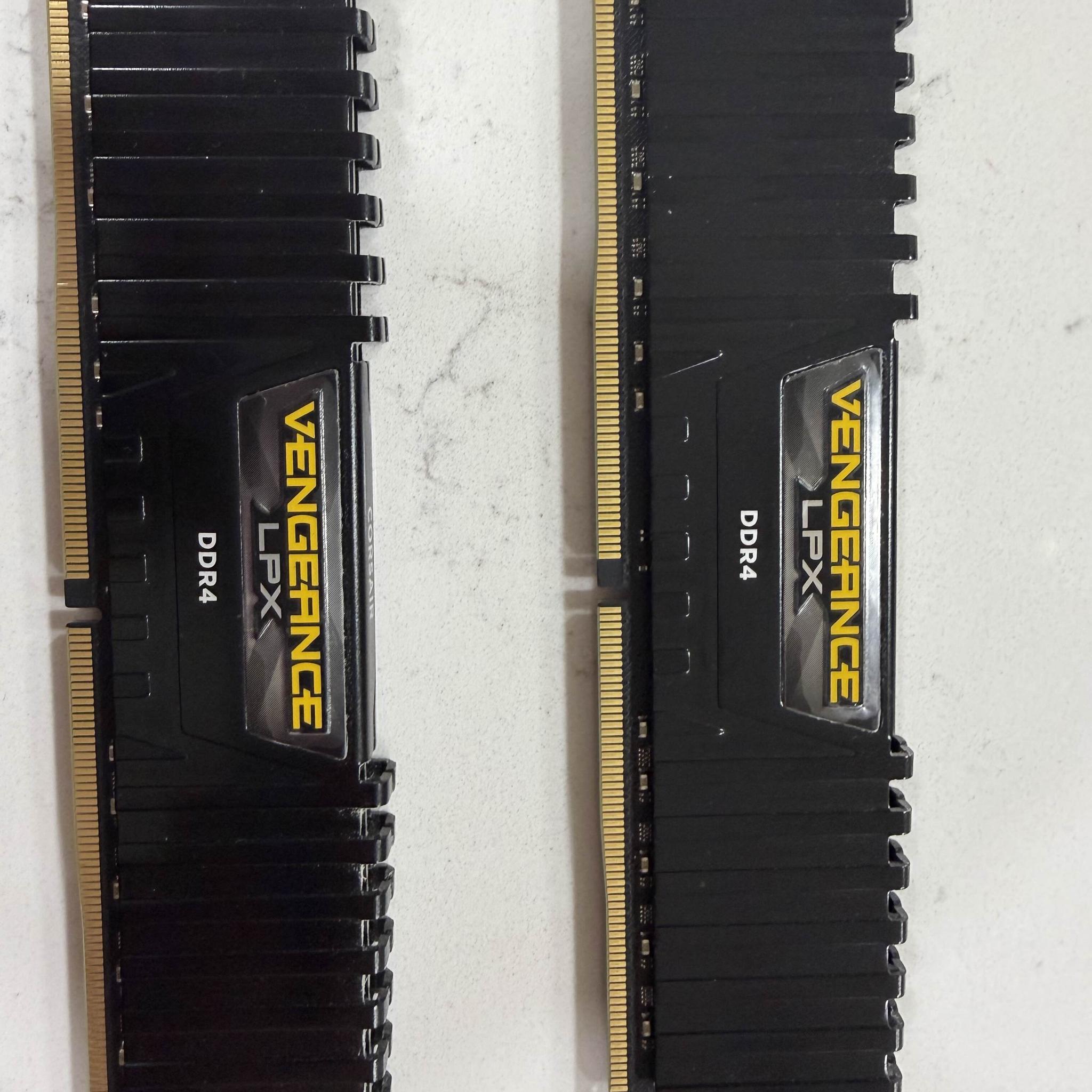 Corsair Vengeance LPX 64GB (2x32GB) RAM DDR4 3200MHz CMK64GX4M2E3200C16
