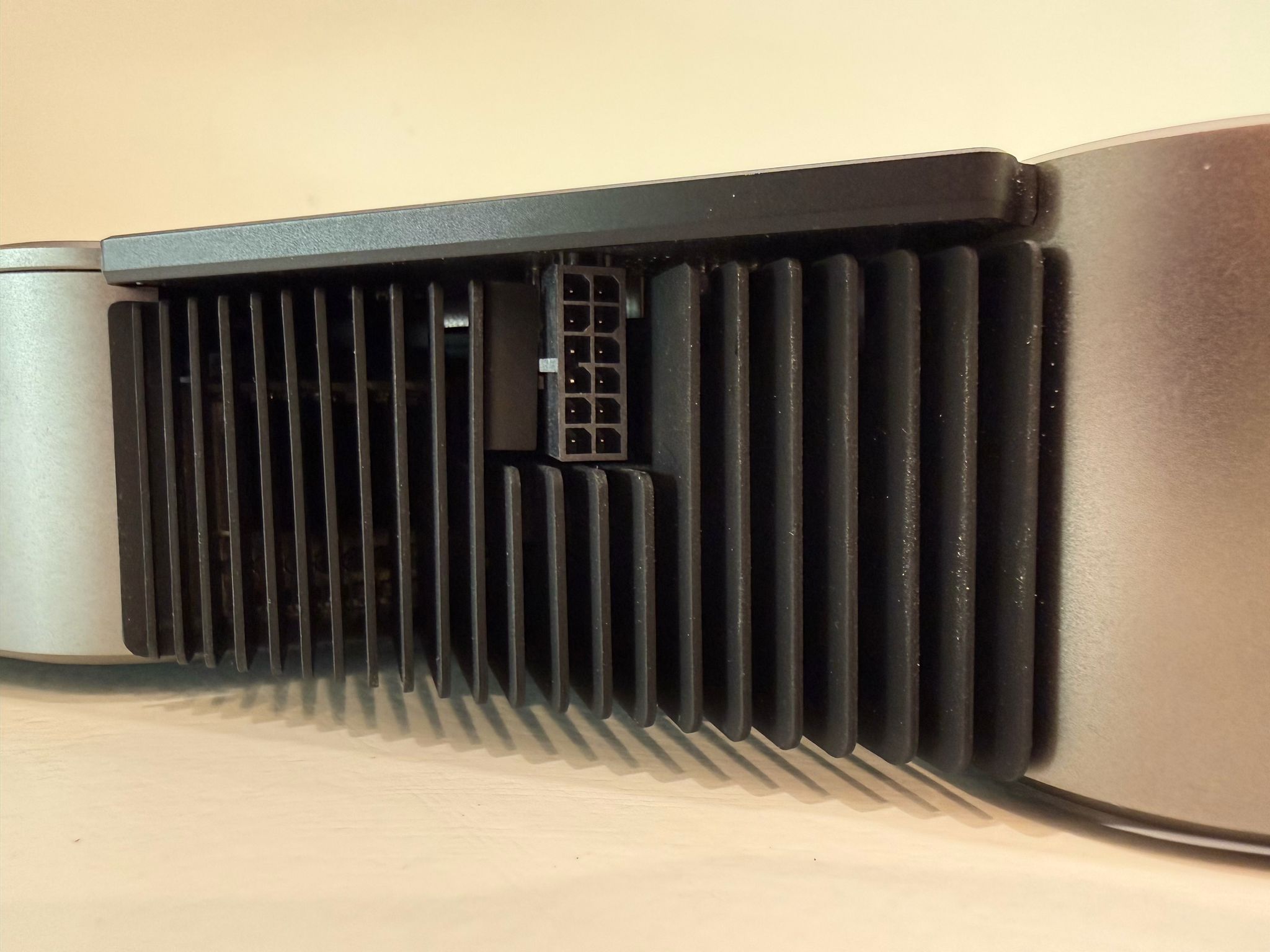 NVIDIA GeForce RTX 3090 Founders Edition 24GB GDDR6X