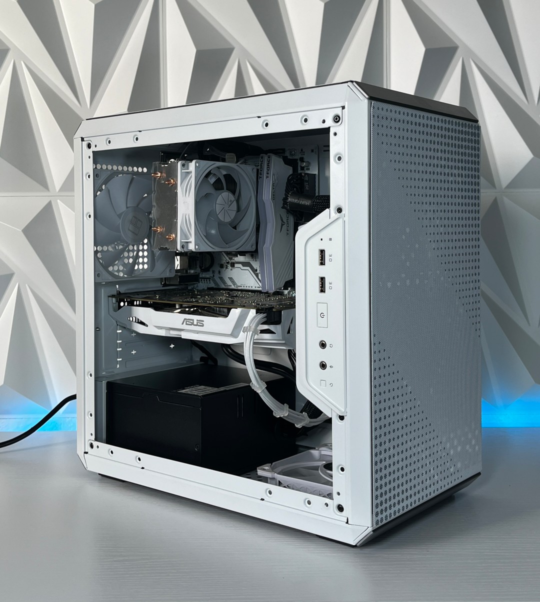 GTX 1060 6GB, Ryzen 7 1700X, 16GB 3600MHz | White RGB Gaming
