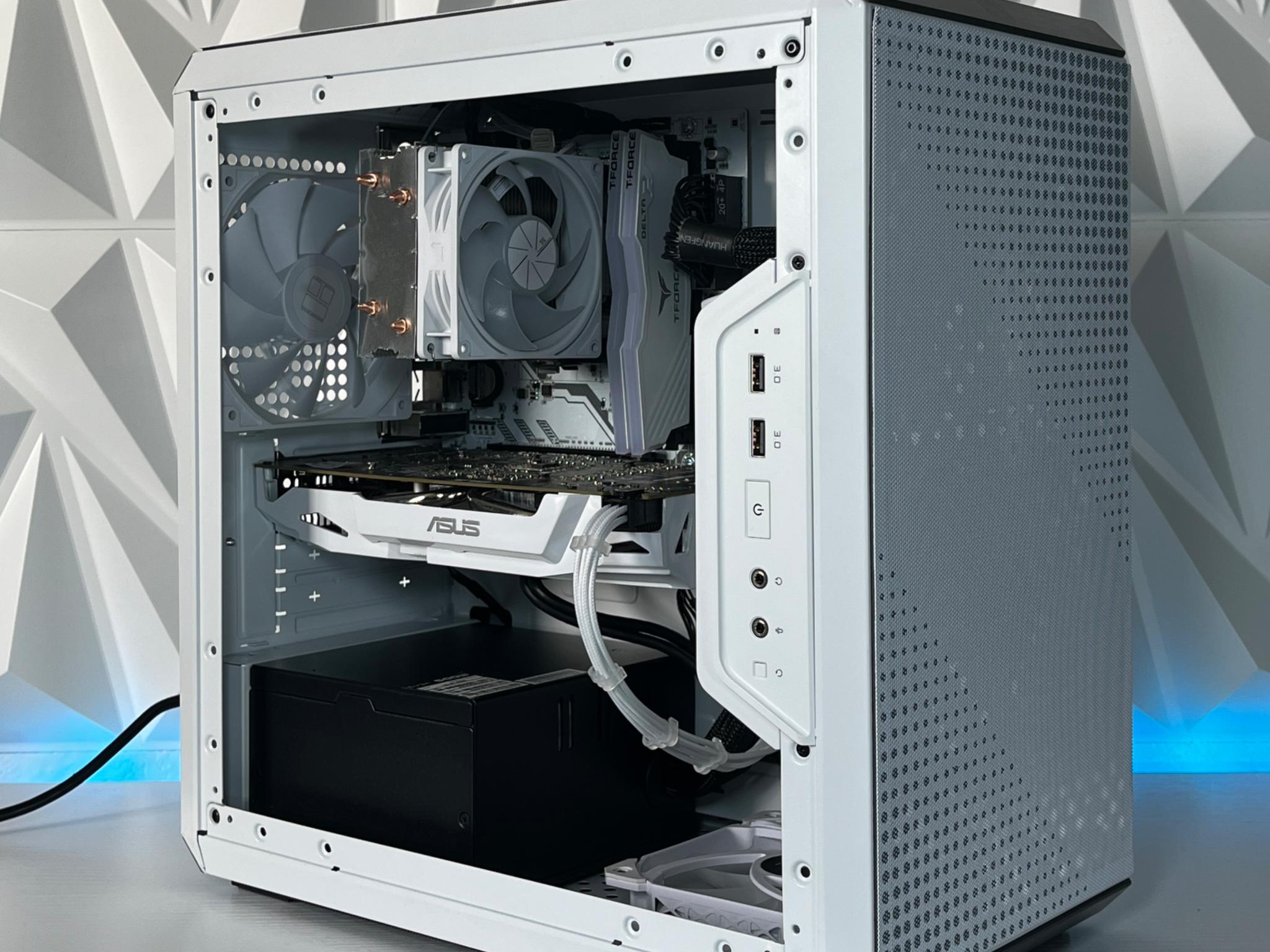 GTX 1060 6GB, Ryzen 7 1700X, 16GB 3600MHz | White RGB Gaming Computer