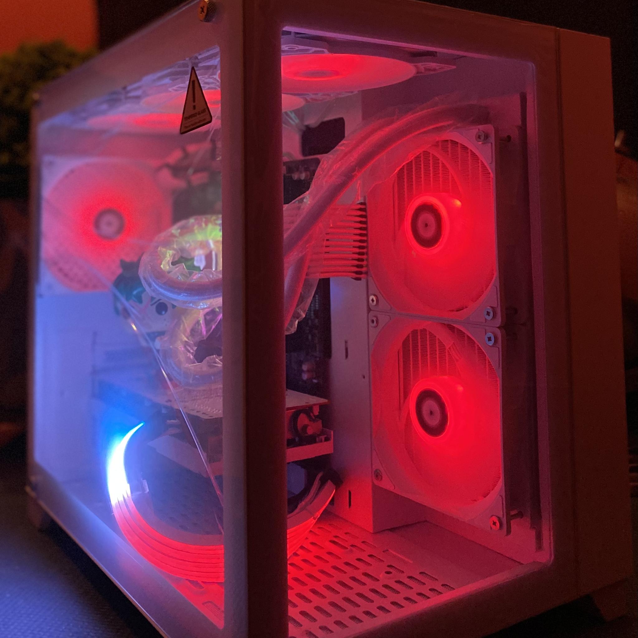 (Liquid-cooled) RX 5700XT| Ryzen 5| 16GB TFoRCE DDR4 RGB RAM| 1TB NVMe SSD| Windows 11 PRO w/ Deku💫