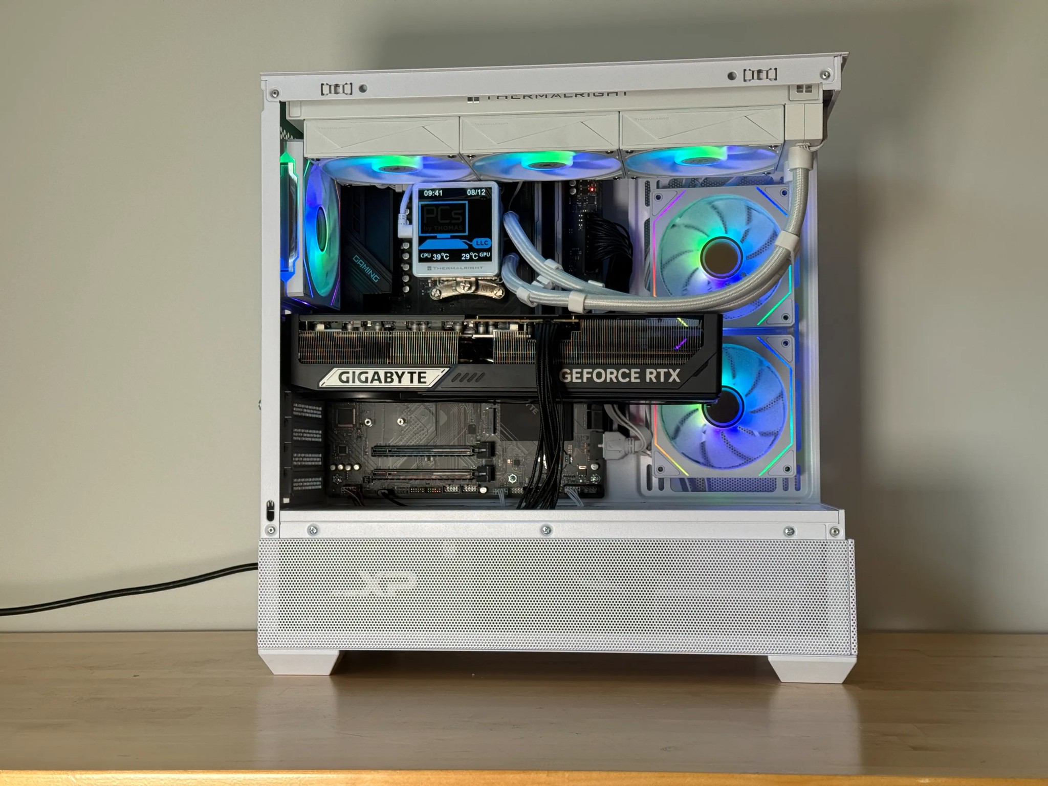 RTX 5090 Ryzen 7 9800x3d Gaming PC 4TB SSD 96GB DDR4