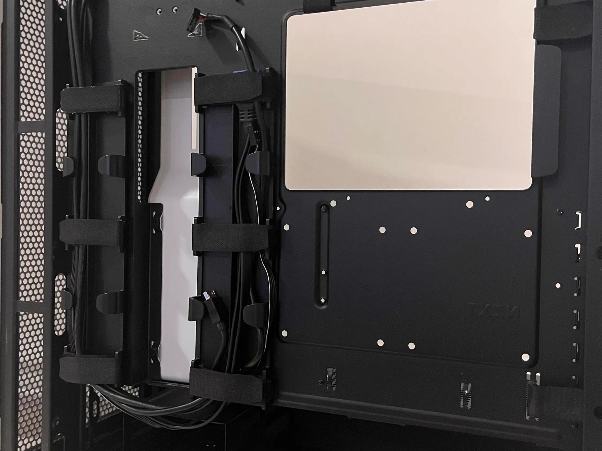Like New H7 White/Black NZXT Case