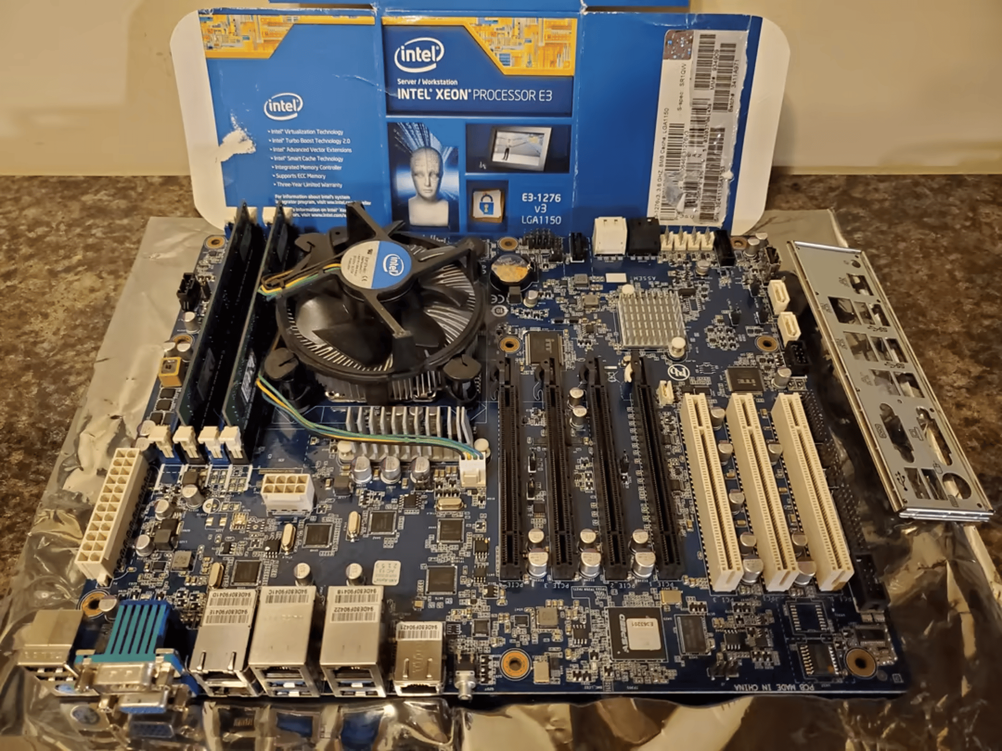 Xeon E3-1276 on Gigabyte GA-6LXSV with 16gb ECC Unbuffered COMBO