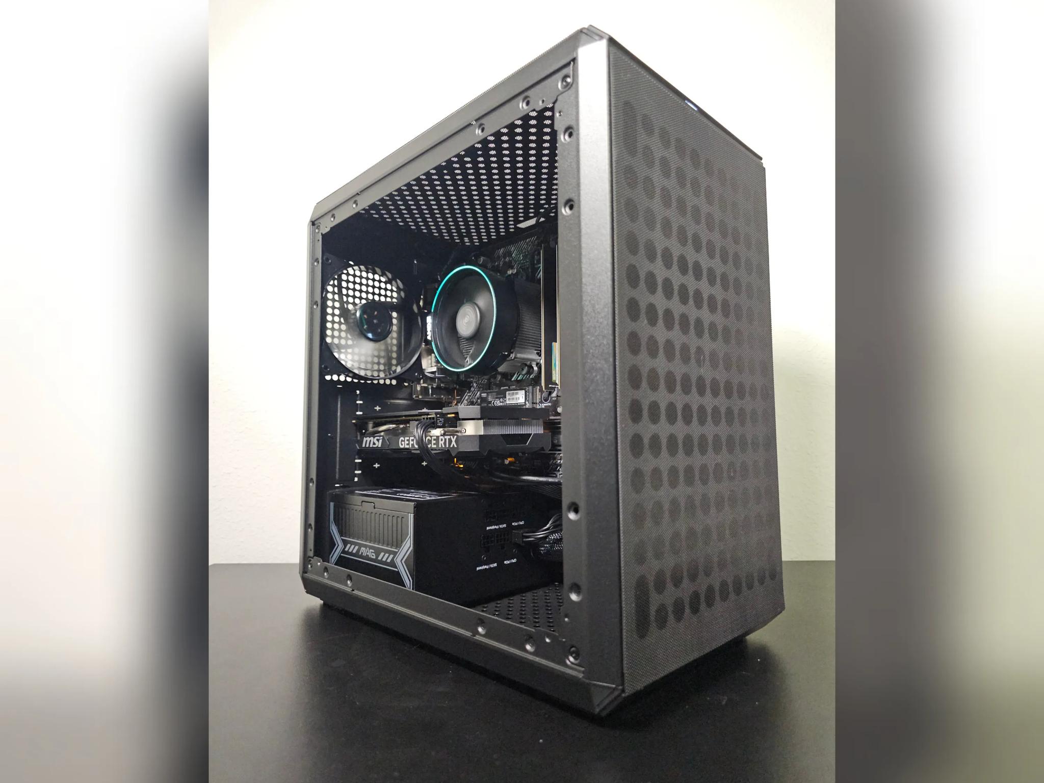 SPIRE / RTX 4060 / Ryzen 7 2700 / 16GB DDR4 / 1TB SSD
