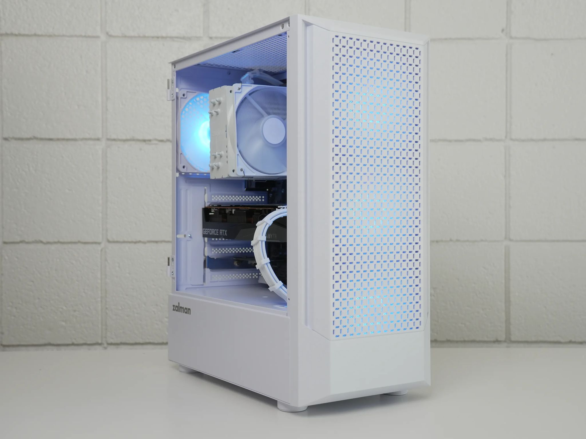 RTX 3070 | RYZEN 7 3700X | 32GB RAM | 1TB SSD | WIFI & BT | Windows 11 Gaming PC