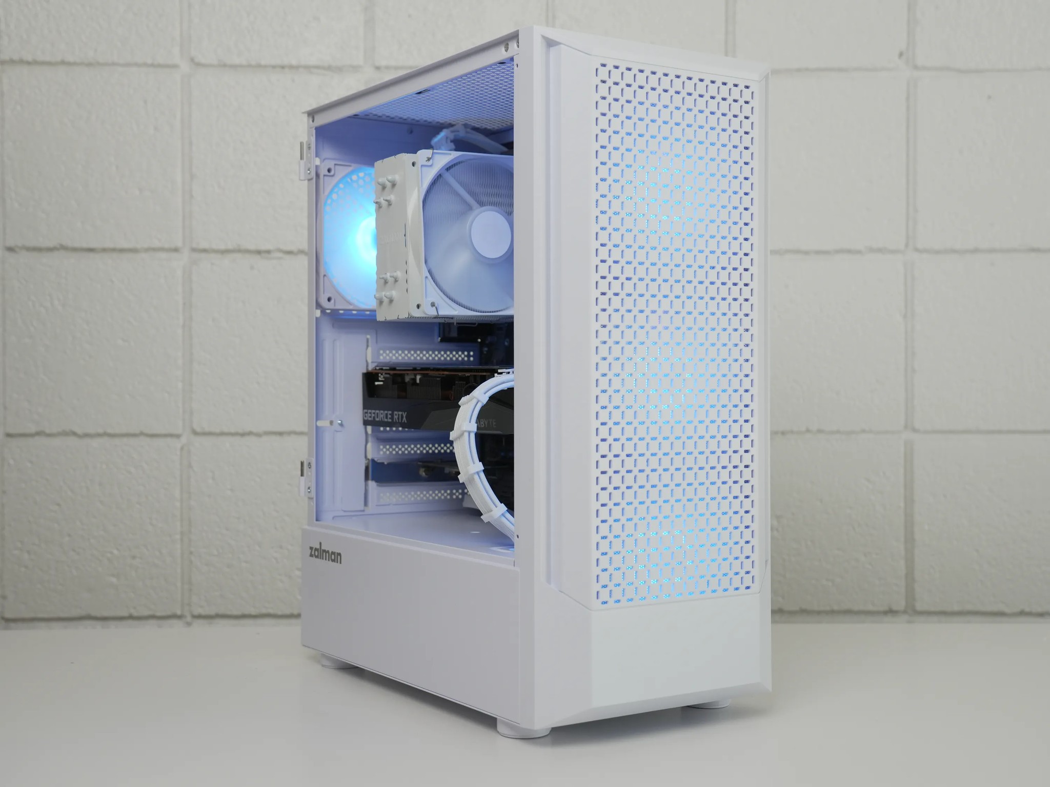 RTX 3070 | RYZEN 7 3700X | 32GB RAM | 1TB SSD | WIFI & BT | Windows 11 Gaming PC