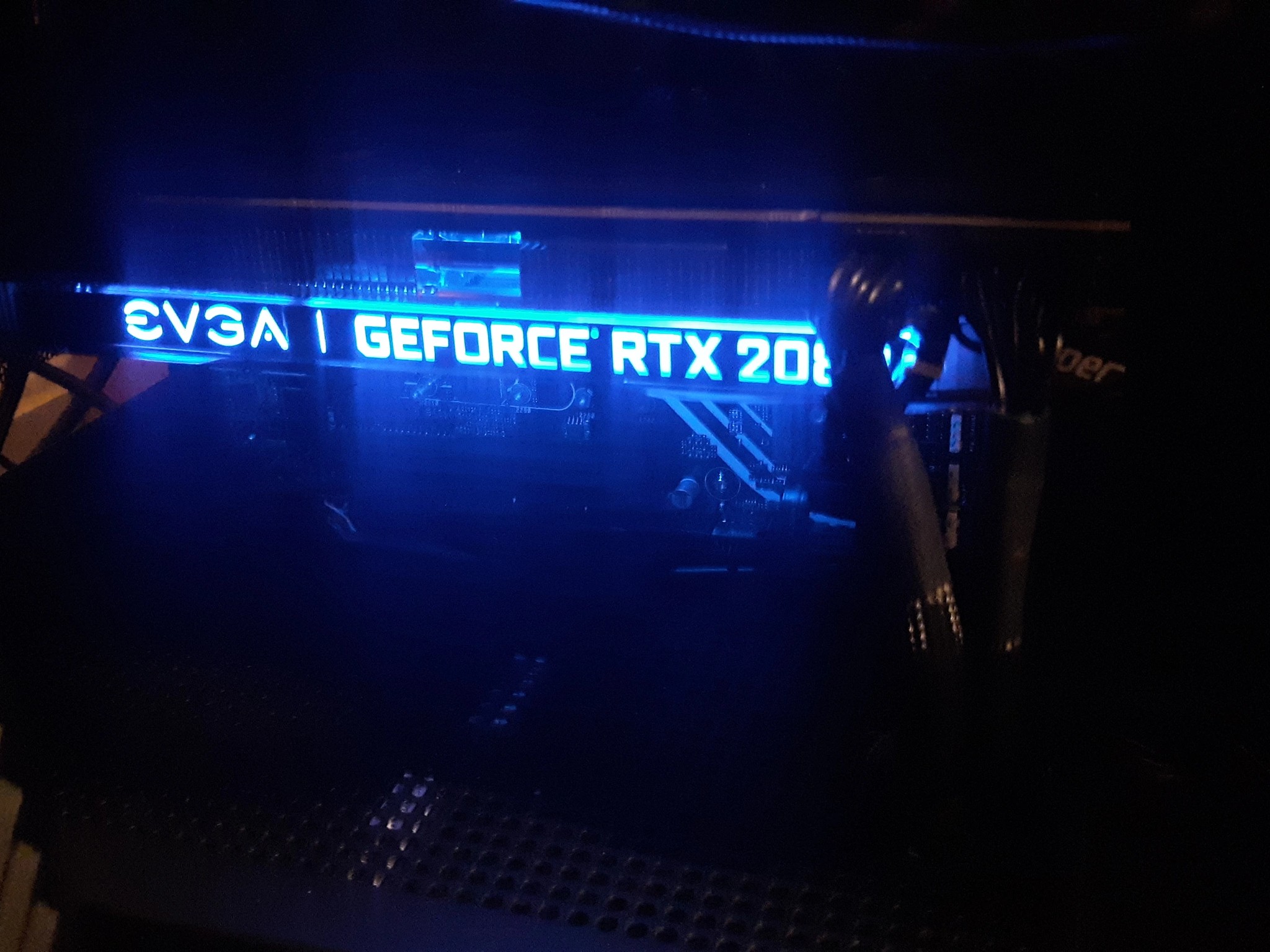 FREE SHIPPING || EVGA GeForce RTX 2080 SUPER 8 GB XC