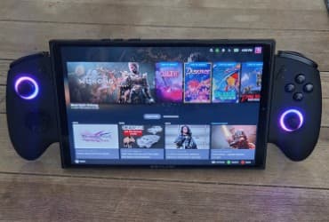 Onexplayer X1 Mini (8840u) 32gb / 1TB with Joycon controllers