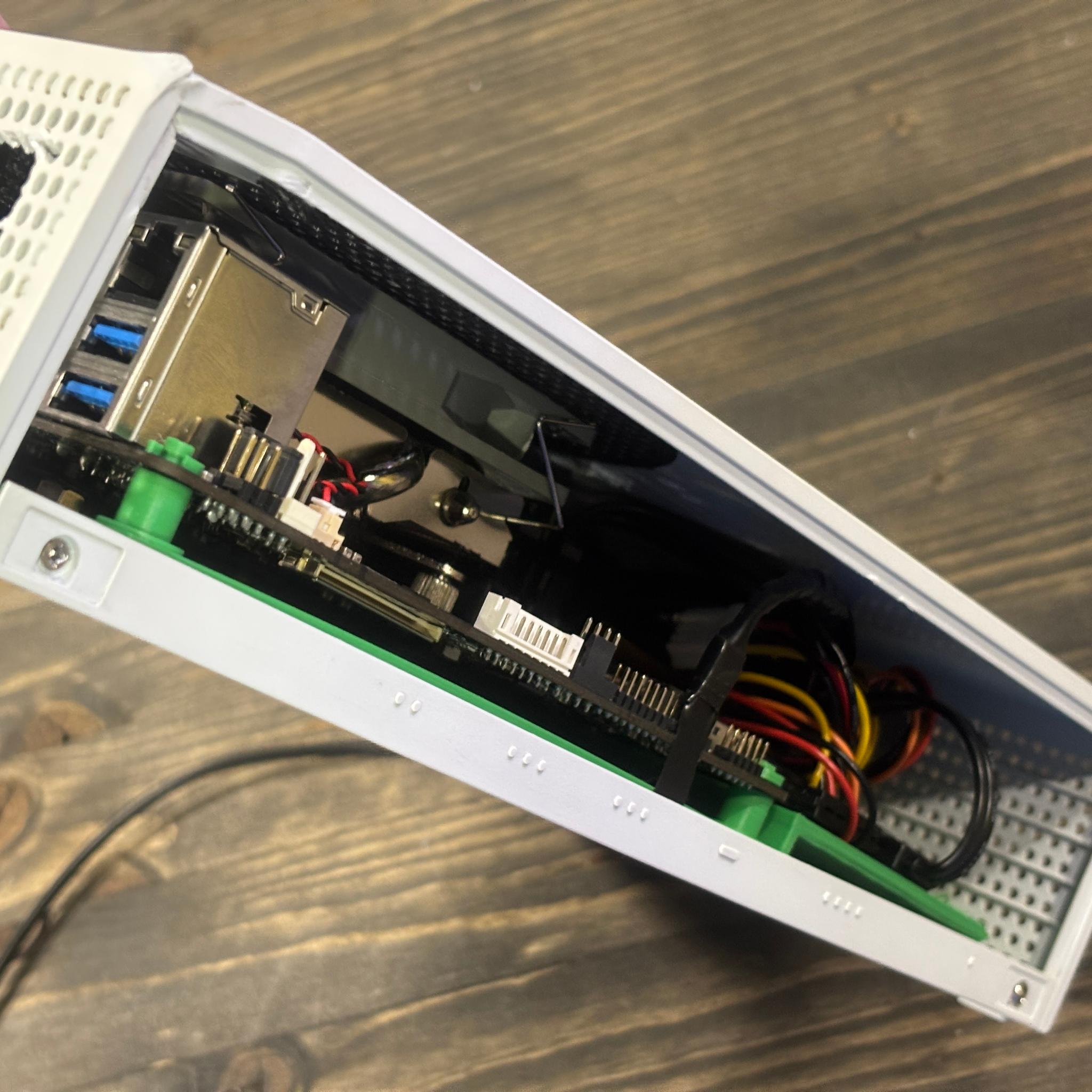 1 Of 1 Custom Xbox Gaming PC(Xbox Series S converted into a Windows Gaming PC)