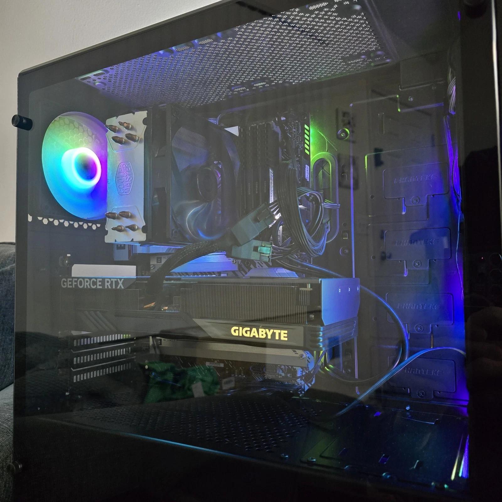 RTX 4070, i9 Gaming PC