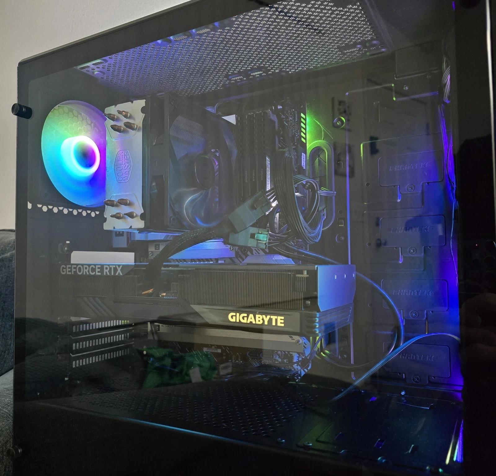 RTX 4070, i9 Gaming PC