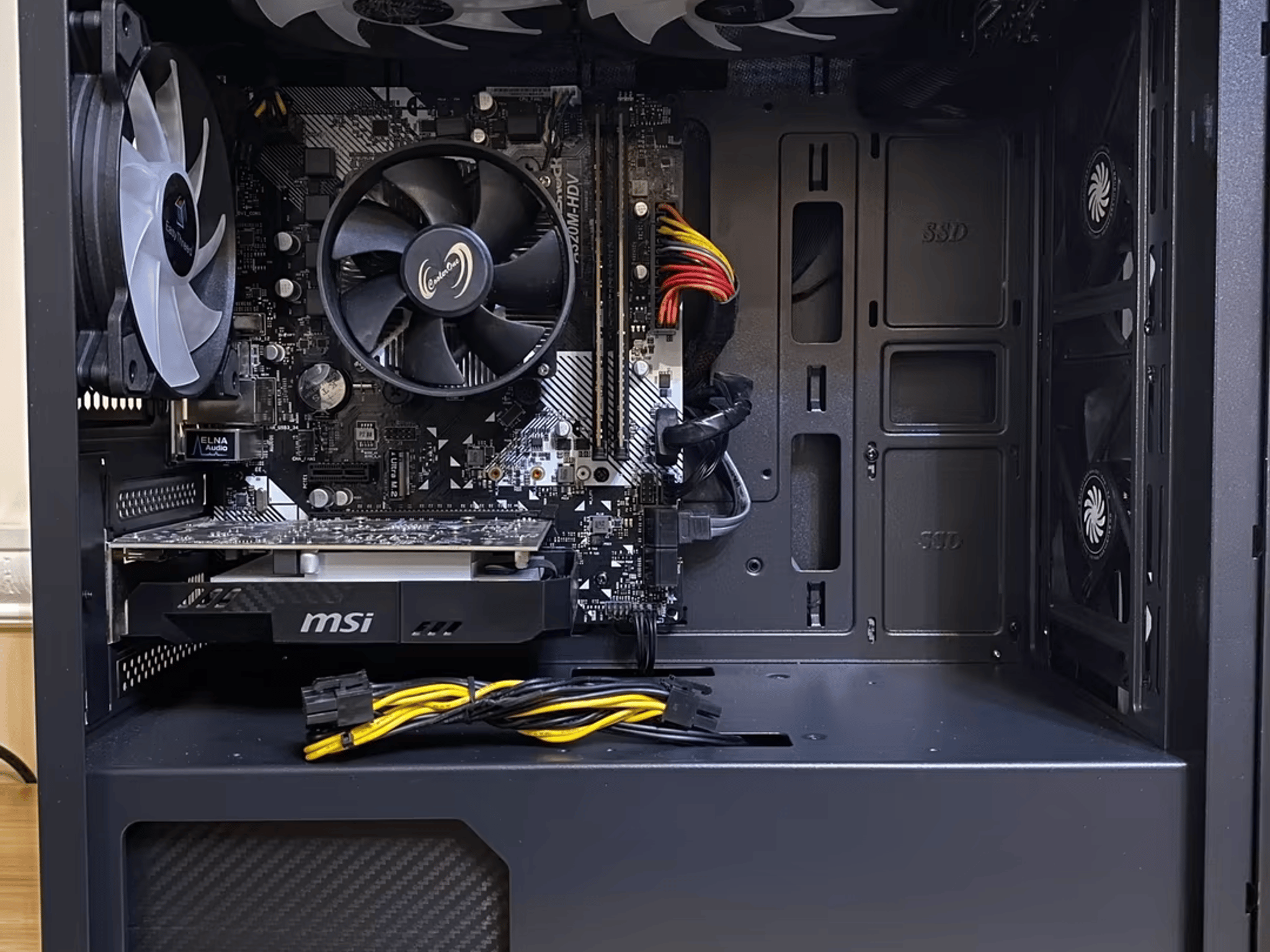 Budget Gaming PC with Ryzen 3 2300x and Rx560
