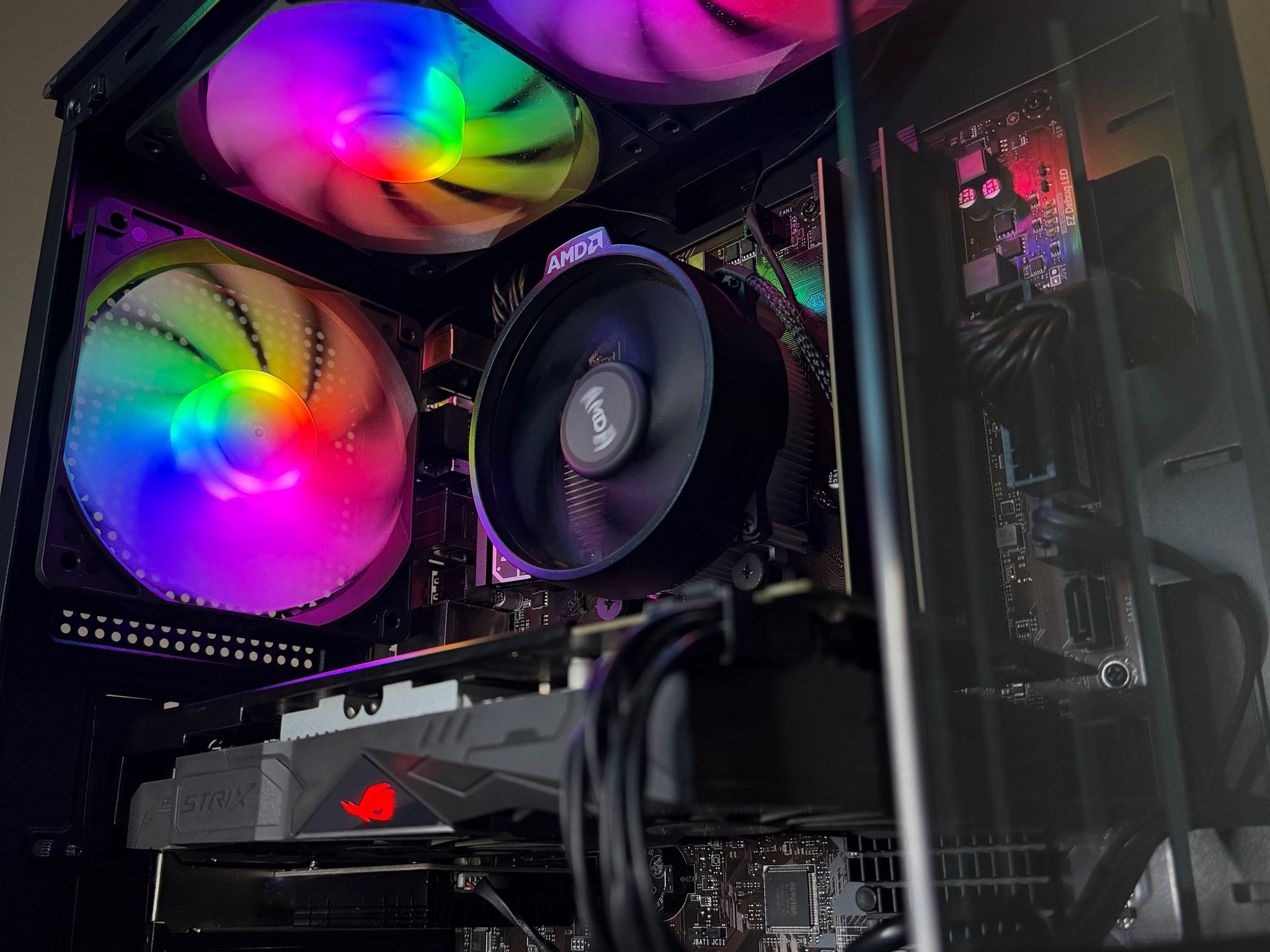 rx 580 8gb | Ryzen 5 3600 | 1.2tb | 16gb ram| gaming pc