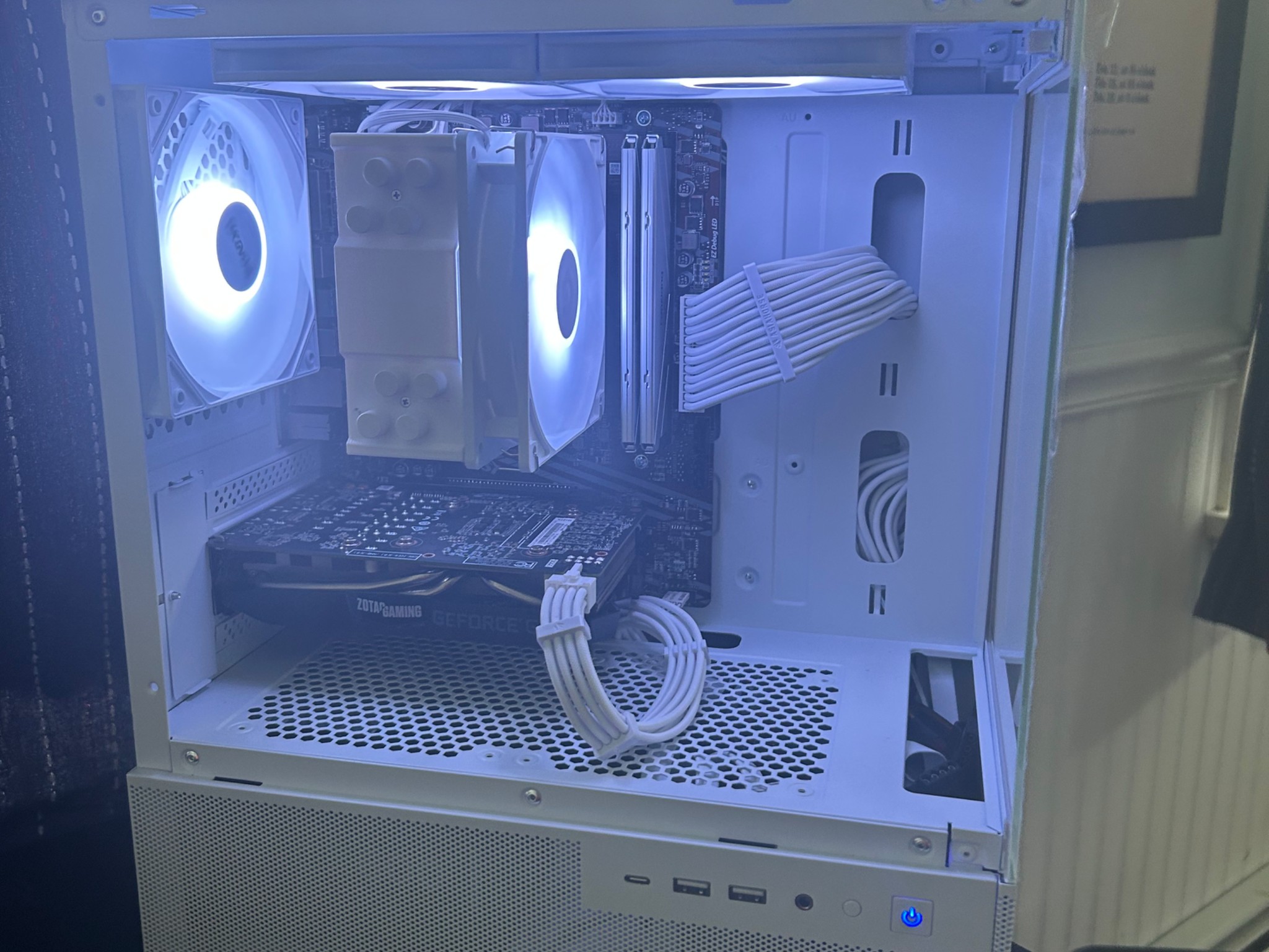 Entry level 1080p gaming PC / Gtx 1660 Super / Ryzen 5 2600x / 16gb DDR4 Ram / 1tb nvme ssd Storage