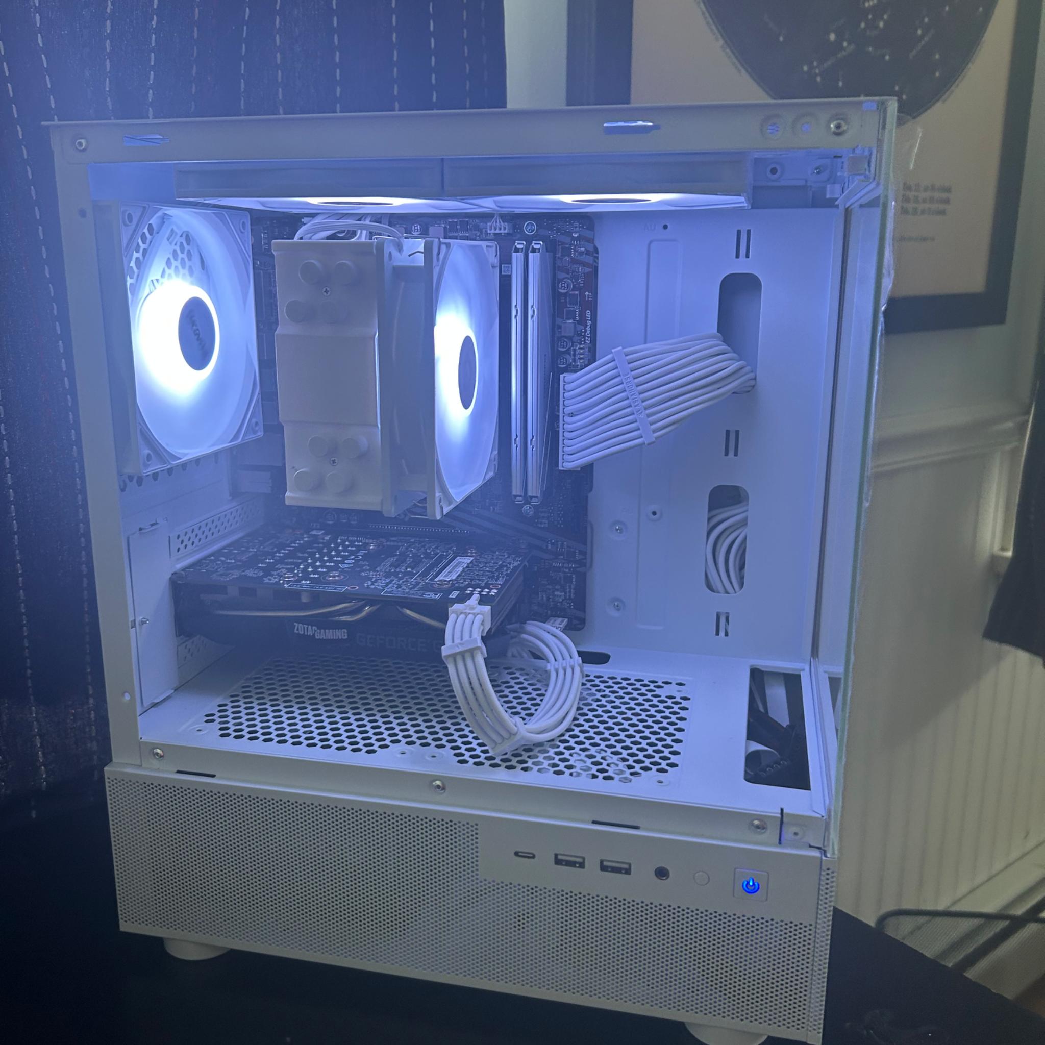 Entry level 1080p gaming PC / Gtx 1660 Super / Ryzen 5 2600x / 16gb DDR4 Ram / 1tb nvme ssd Storage