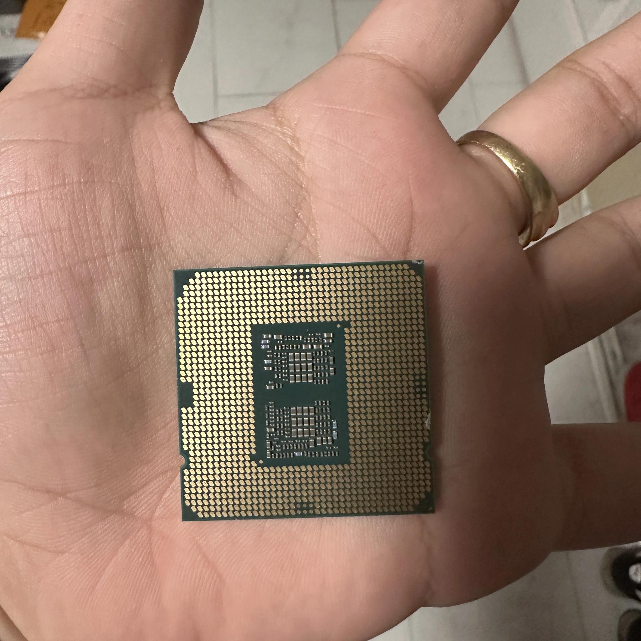 Intel i7-10700F + Stock Cooler up for sale!