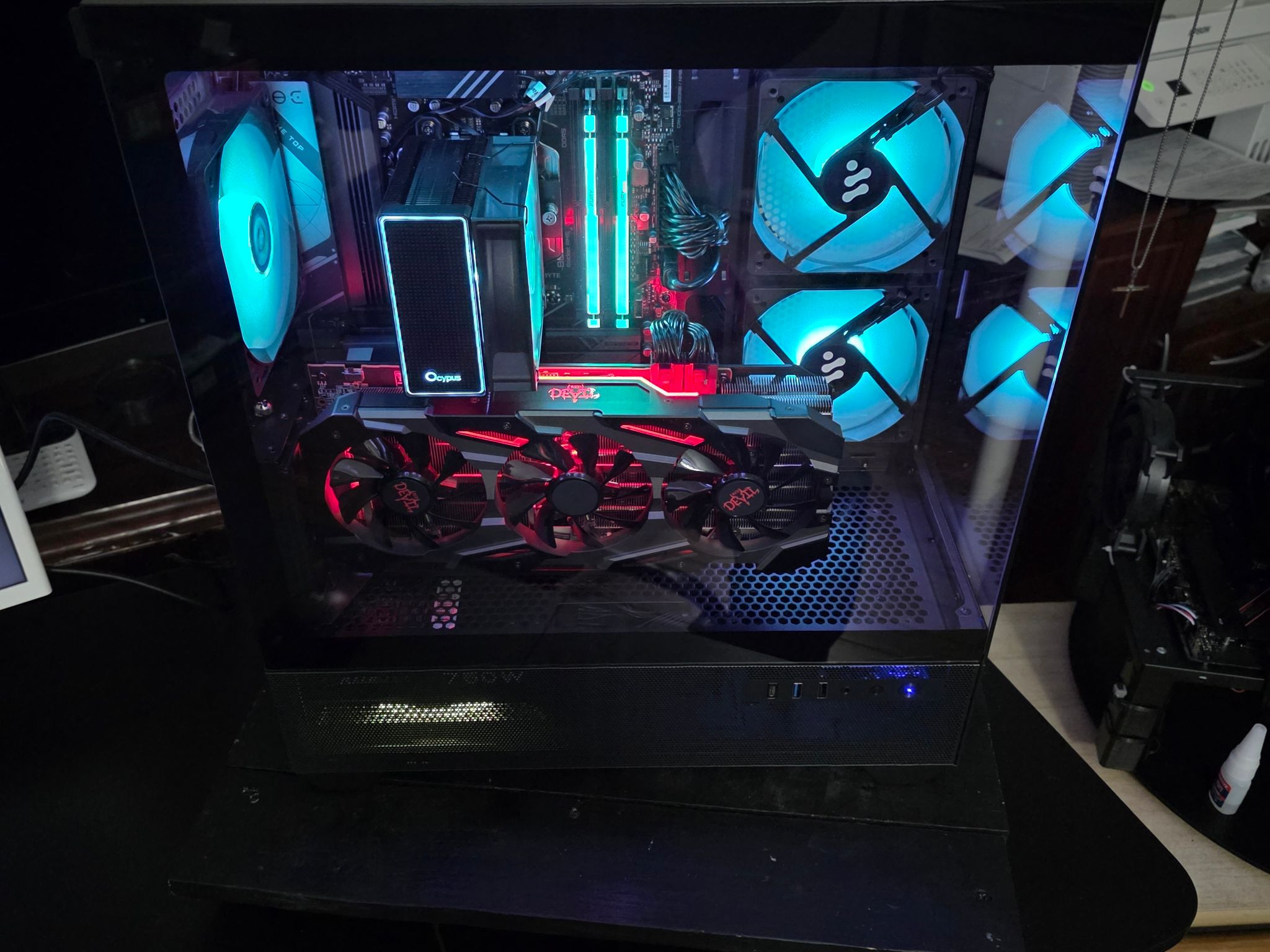 Verticle Mounted GPU.. Brand New Build..Custom AMD AM5