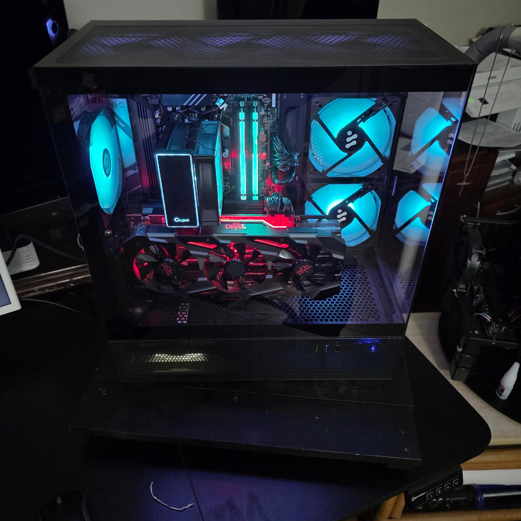 Verticle Mounted GPU.. Brand New Build..Custom AMD AM5