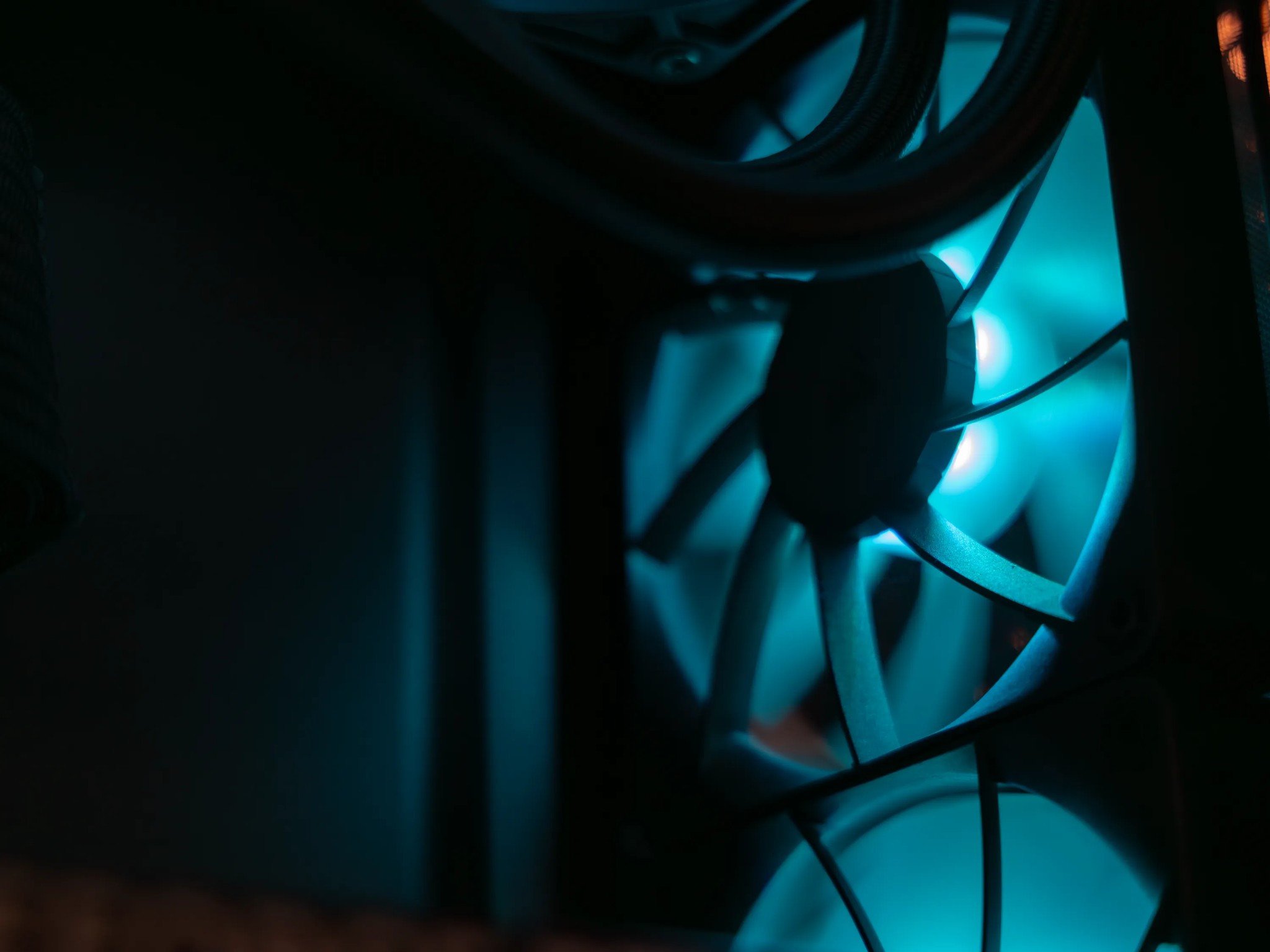 🌎 Aquaterra 🌎 RTX 5090 / AMD R7 9800X3D / 2TB NVME / 32GB DDR5 RAM / 360 AIO / Windows 11 Pro