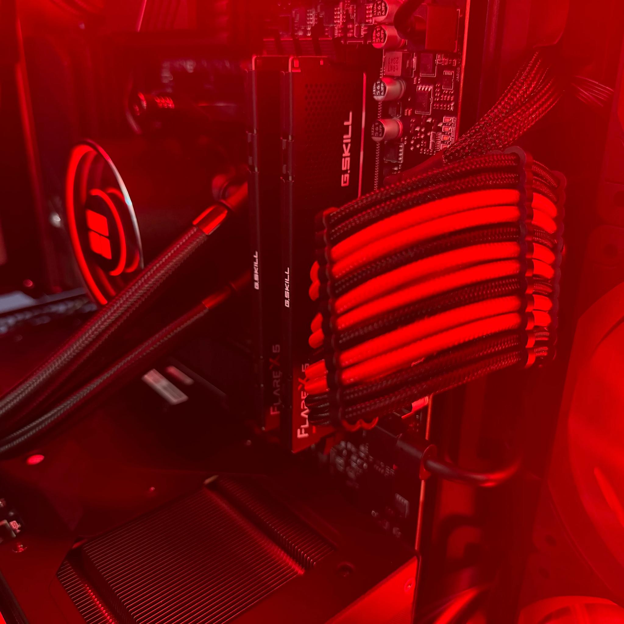 ⬛️Black Box⬛️ RTX 4070 | Ryzen 7 7700X | 32GB DDR5 | 1TB SSD