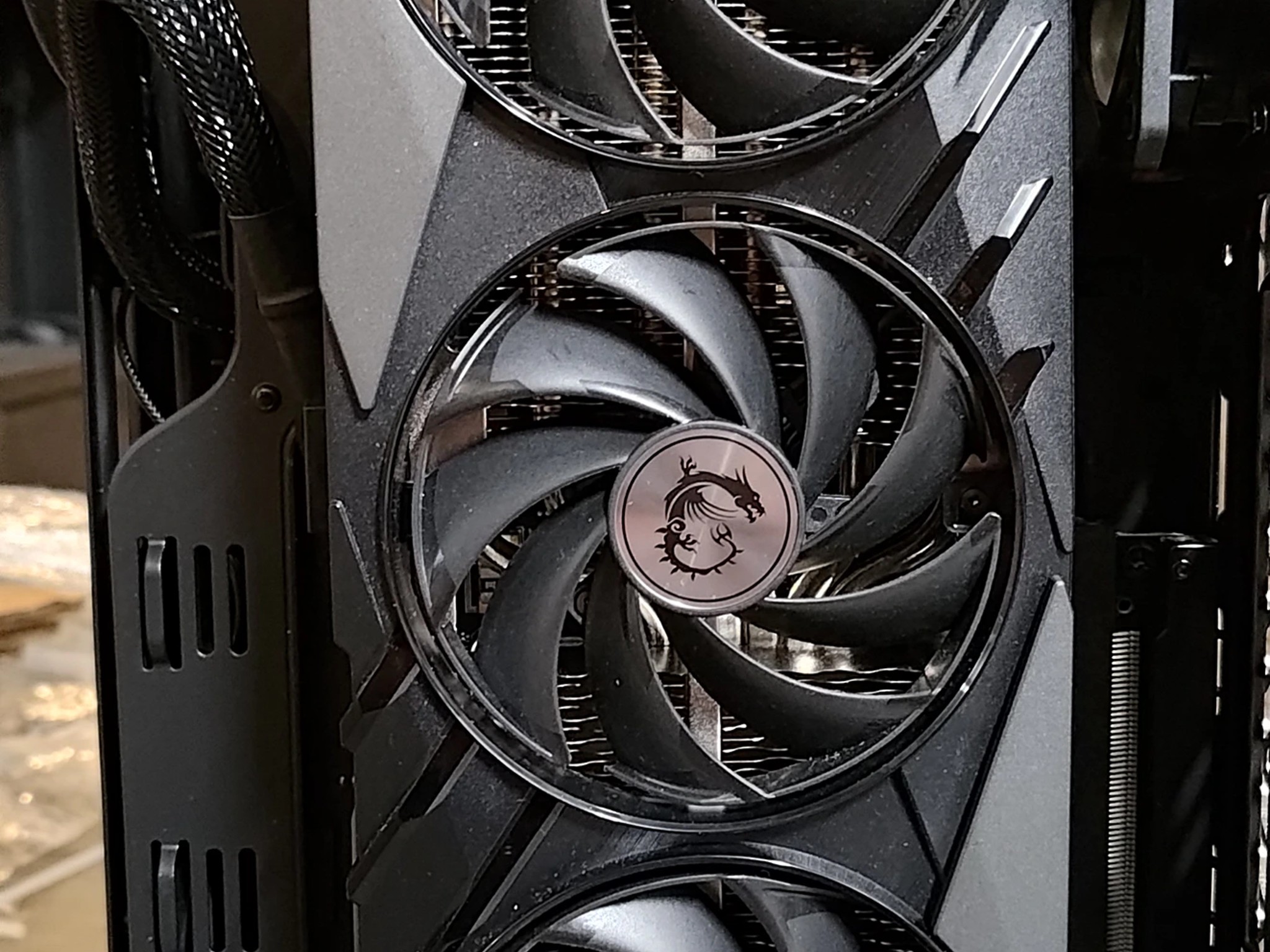 Minimalist Build Masterpiece | 7700X | 4070Ti Super | 32GB DDR5 | 1TB NVME