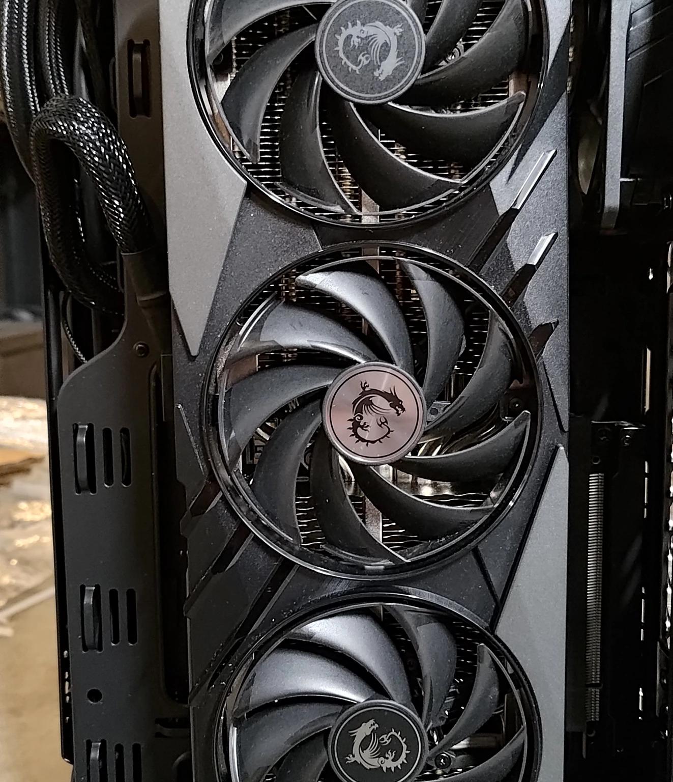Minimalist Build Masterpiece | 7700X | 4070Ti Super | 32GB DDR5 | 1TB NVME