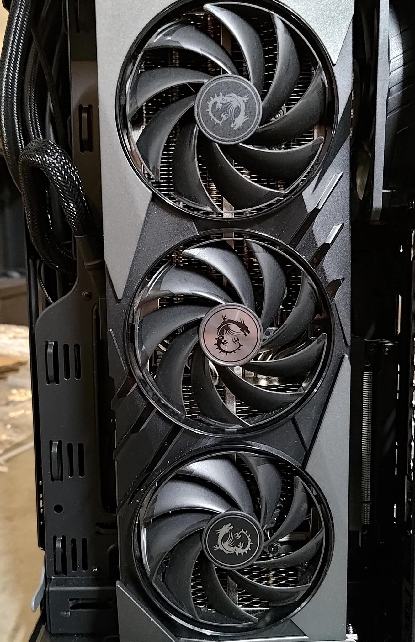 Minimalist Build Masterpiece | 7700X | 4070Ti Super | 32GB DDR5 | 1TB NVME