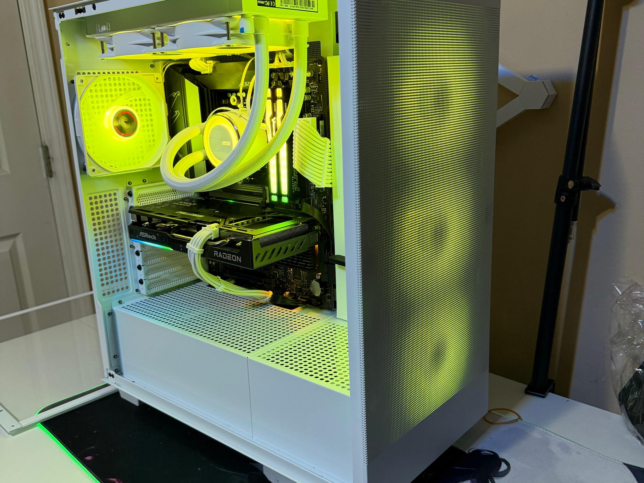 RX 9600 XT 16GB | Ryzen 5 9600X | 32GB RGB DDR5 | 1TB Gen4 NVMe | Custom-Built PC