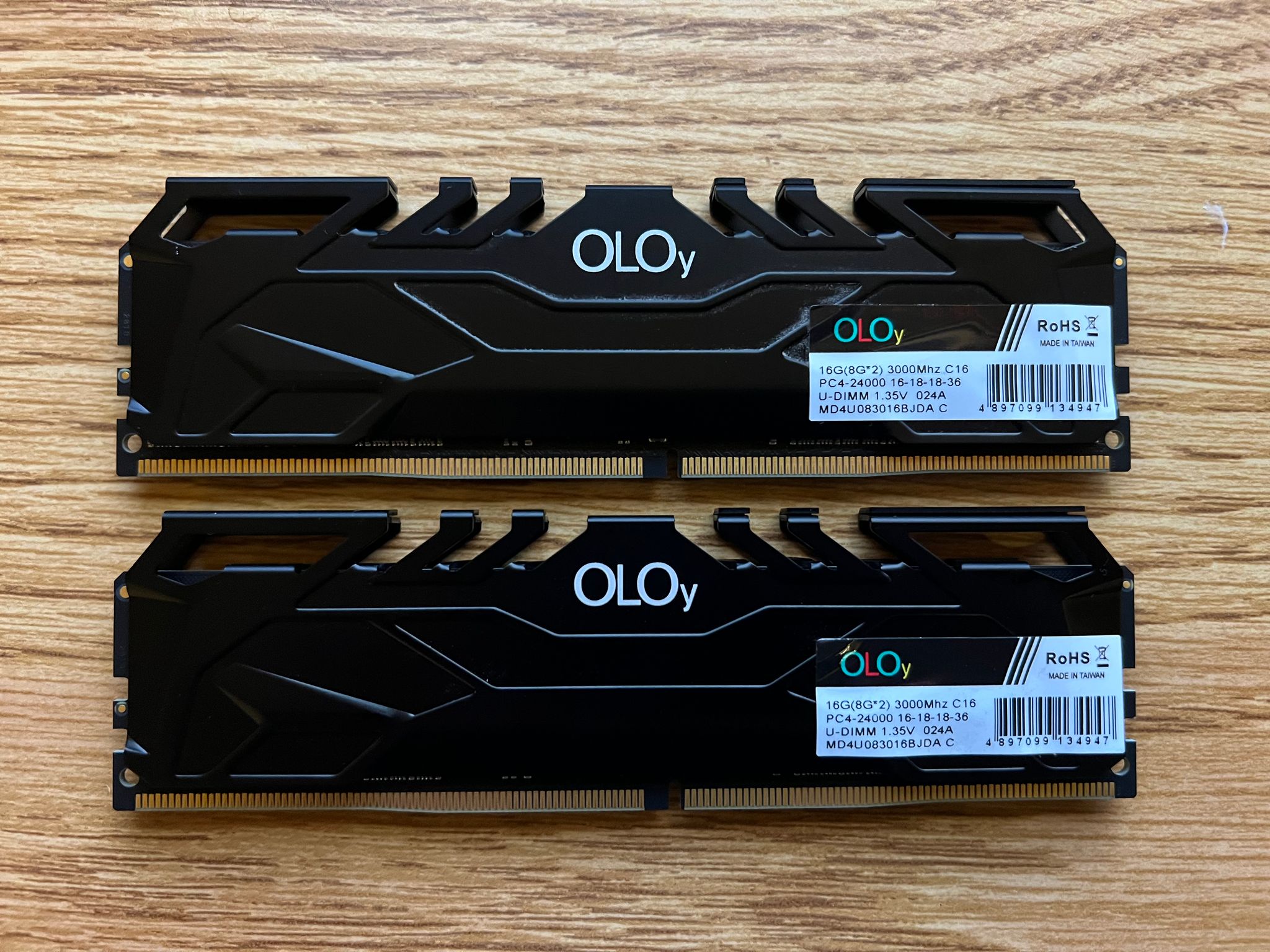 16GB (2x8GB) DDR4-3000MHz CL16 OLOY RAM Memory