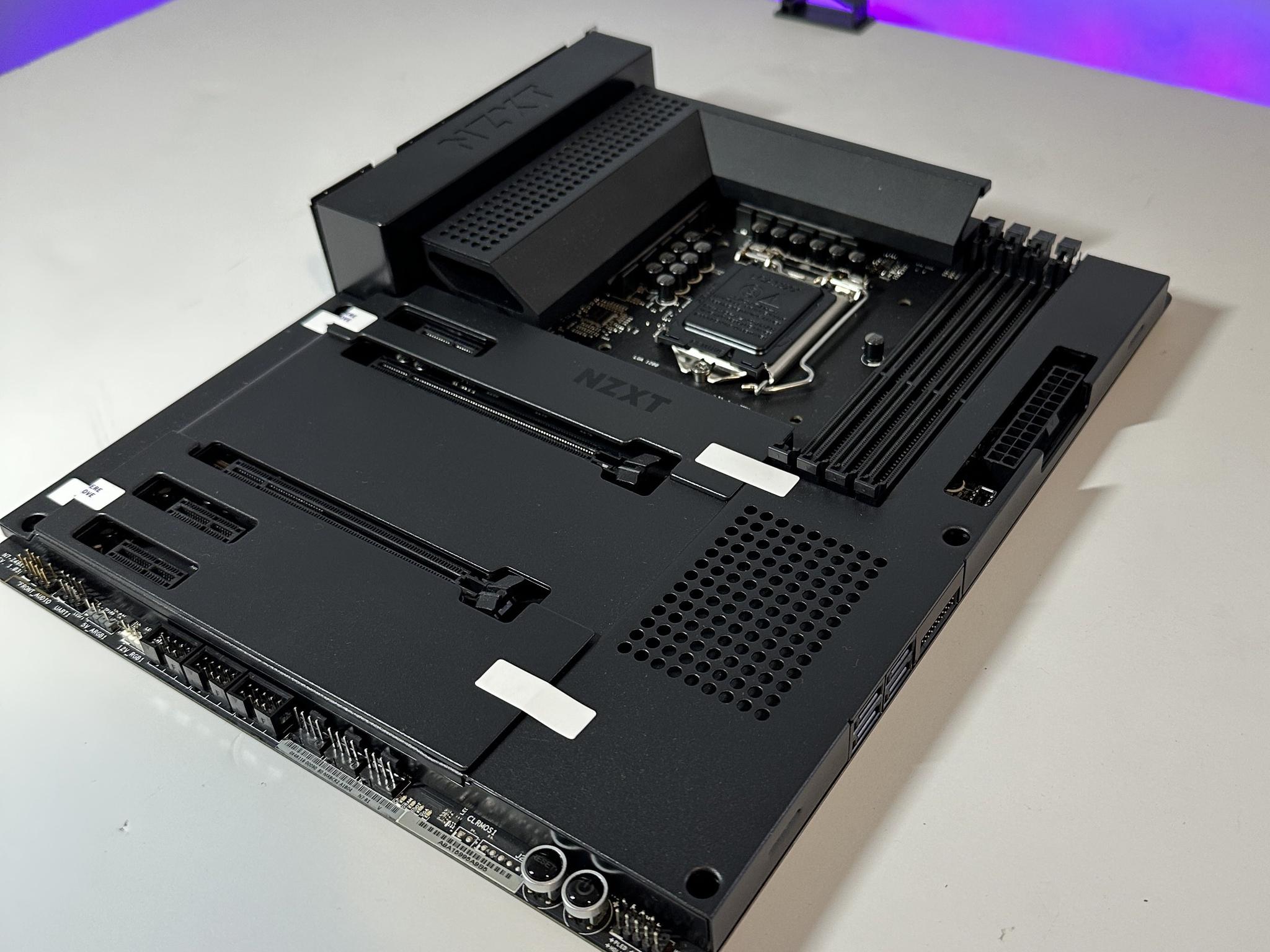 NZXT N7 Z490 Intel LGA1200 DDR4 ATX Desktop Motherboard W/ Original Box & Accesories