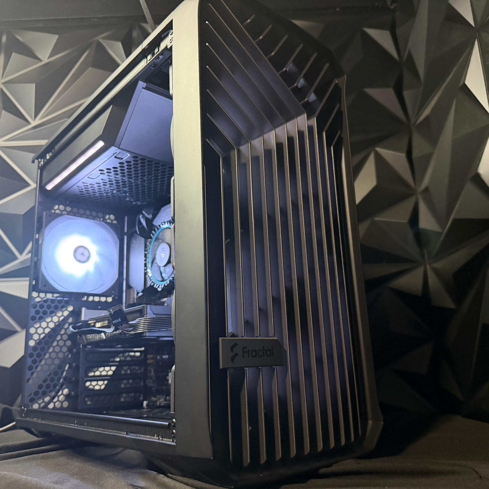 💻⚡ Starter Carter⚡💻 i3 12100F| RTX 5060| 16 GB DDR5| 1.25 TB NVMe | 650W PSU