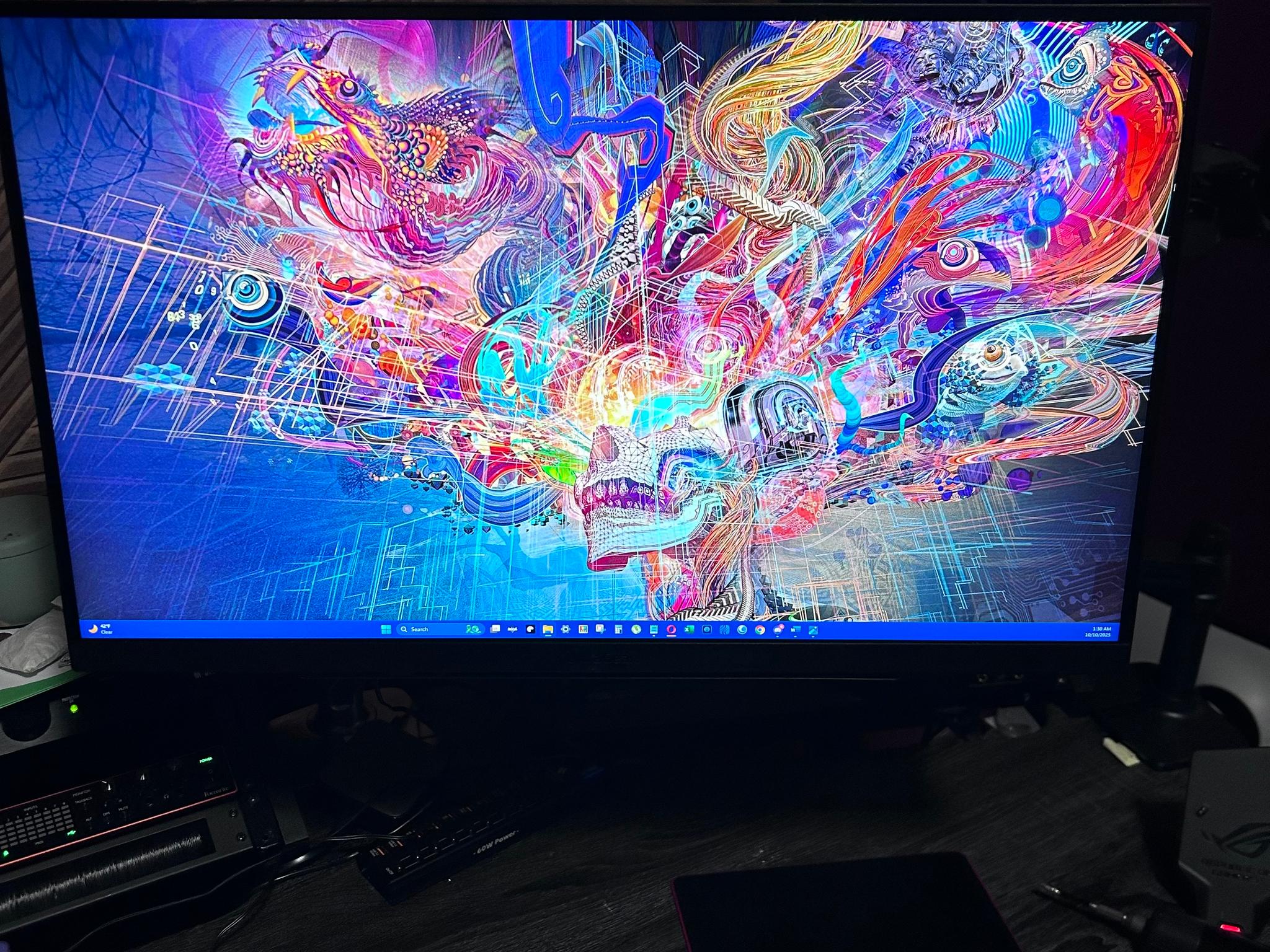 LG UltraGear 27" (1440P) (240Hz) Gaming Monitor (27GR83Q-B)