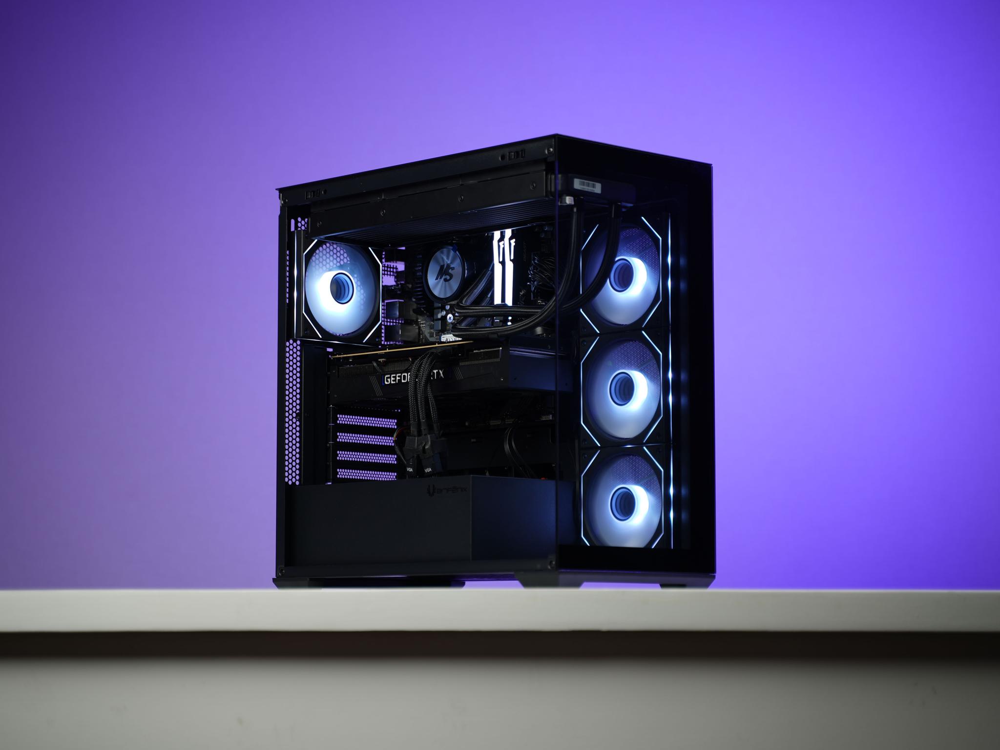 “NOIRFORM 2” RTX 4080 Super Ryzen 7 9700X 32GB 2TB Windows 11 Pro Workstation Gaming PC