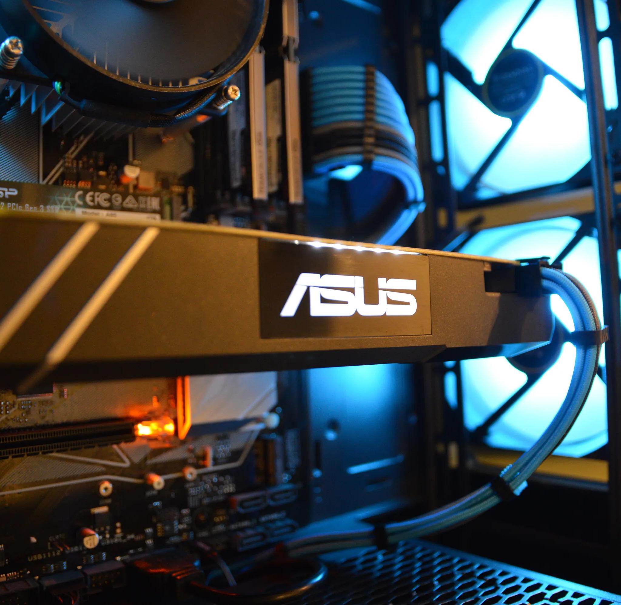 ⚫️🔵 Midnight Azure 🔵⚫️| Intel Core I7 8700K | NVIDIA GTX 1070 | 16GB RAM | 1TB NVME SSD |