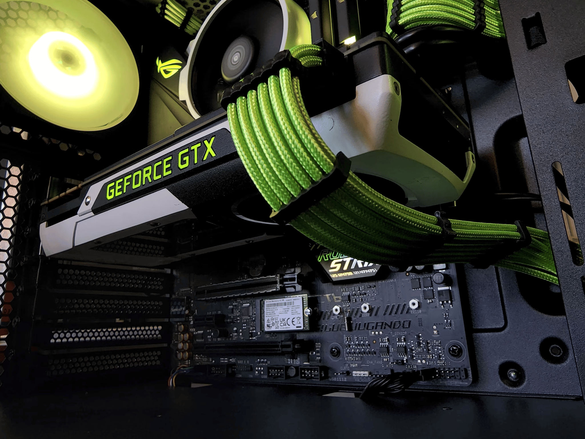 AMD Ryzen 5 3600 // Nvidia GeForce GTX 980 // Corsair Vengeance RGB 16GB 3200MHz