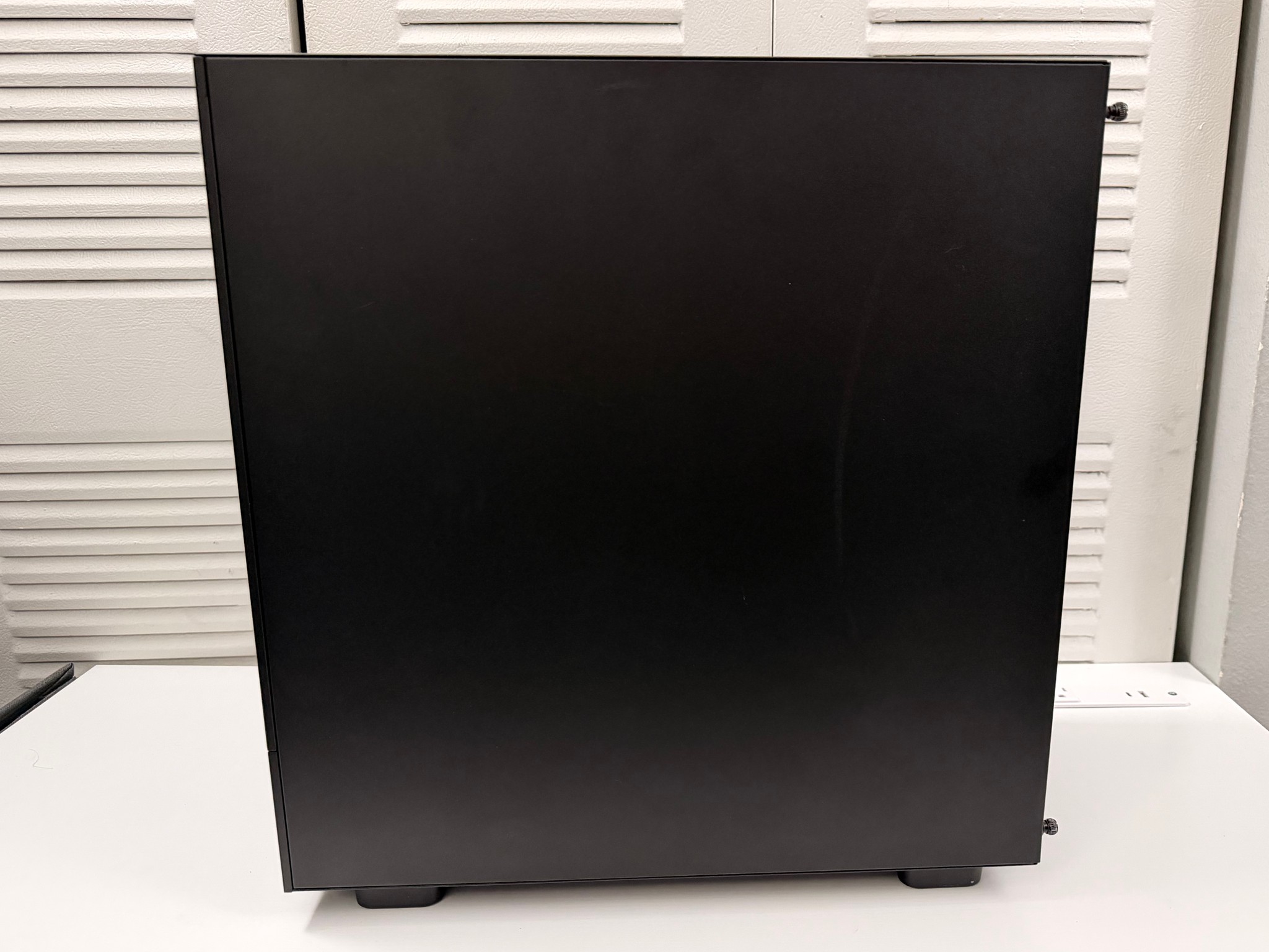 Custom Gaming PC Build – 32GB RGB – Kraken 280 LCD – 750W Gold – Needs GPU + SSD