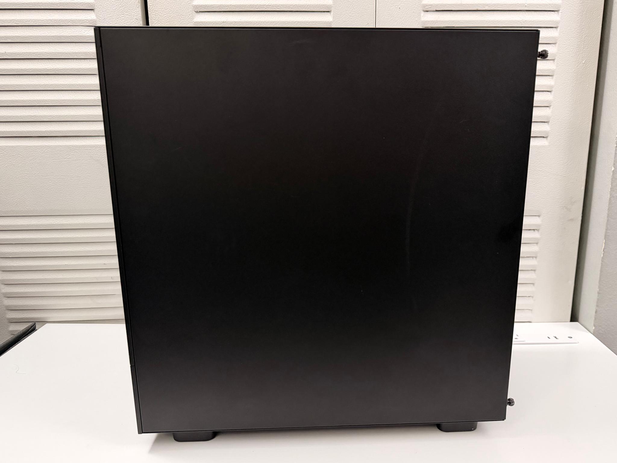 Custom Gaming PC Build – 32GB RGB – Kraken 280 LCD – 750W Gold – Needs GPU + SSD