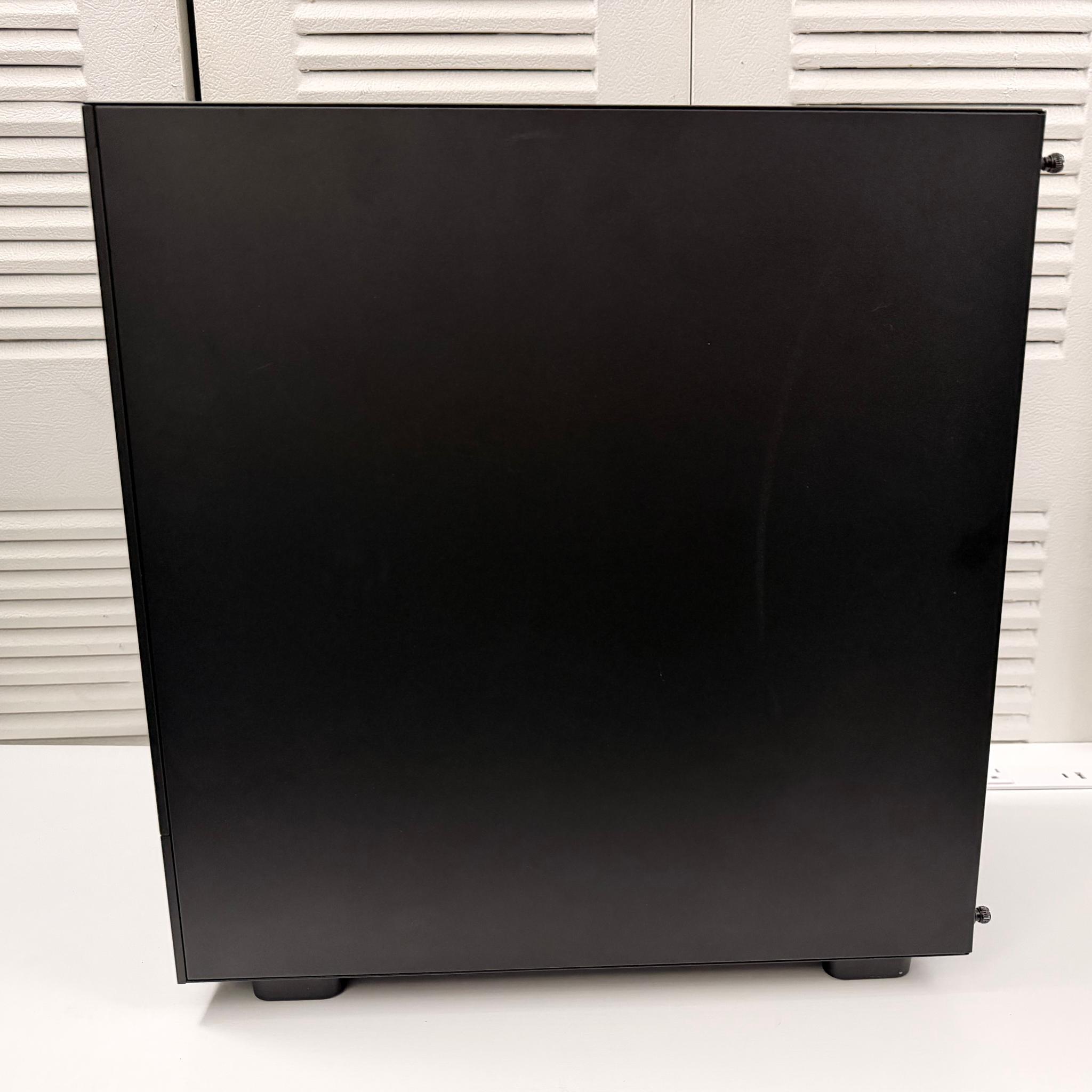Custom Gaming PC Build – 32GB RGB – Kraken 280 LCD – 750W Gold – Needs GPU + SSD