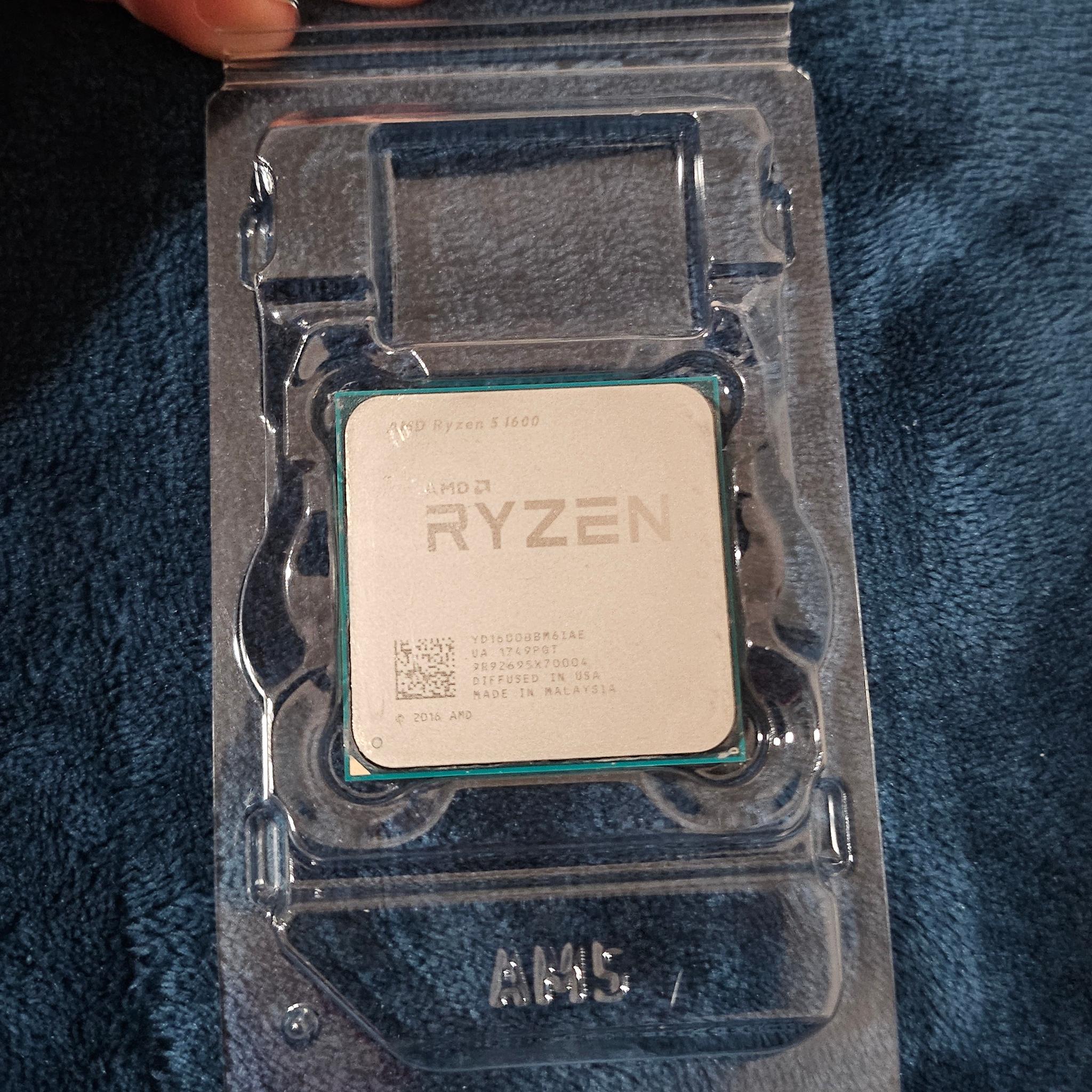 AMD Ryzen 5 1600 - Good Condition - Working when pulled