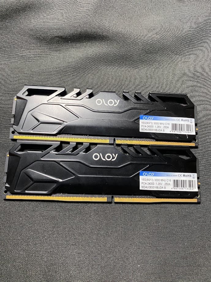 OLOy DDR4 RAM 2x8GB DDR4 (16GB) 3000 MHz CL16 1.35V 288-Pin Desktop Gaming (DUAL)