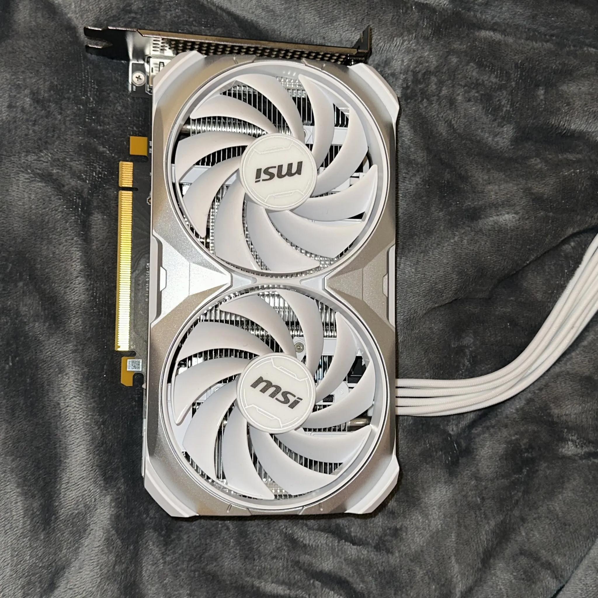RTX 4060 Ventus 2x White 8GB OC